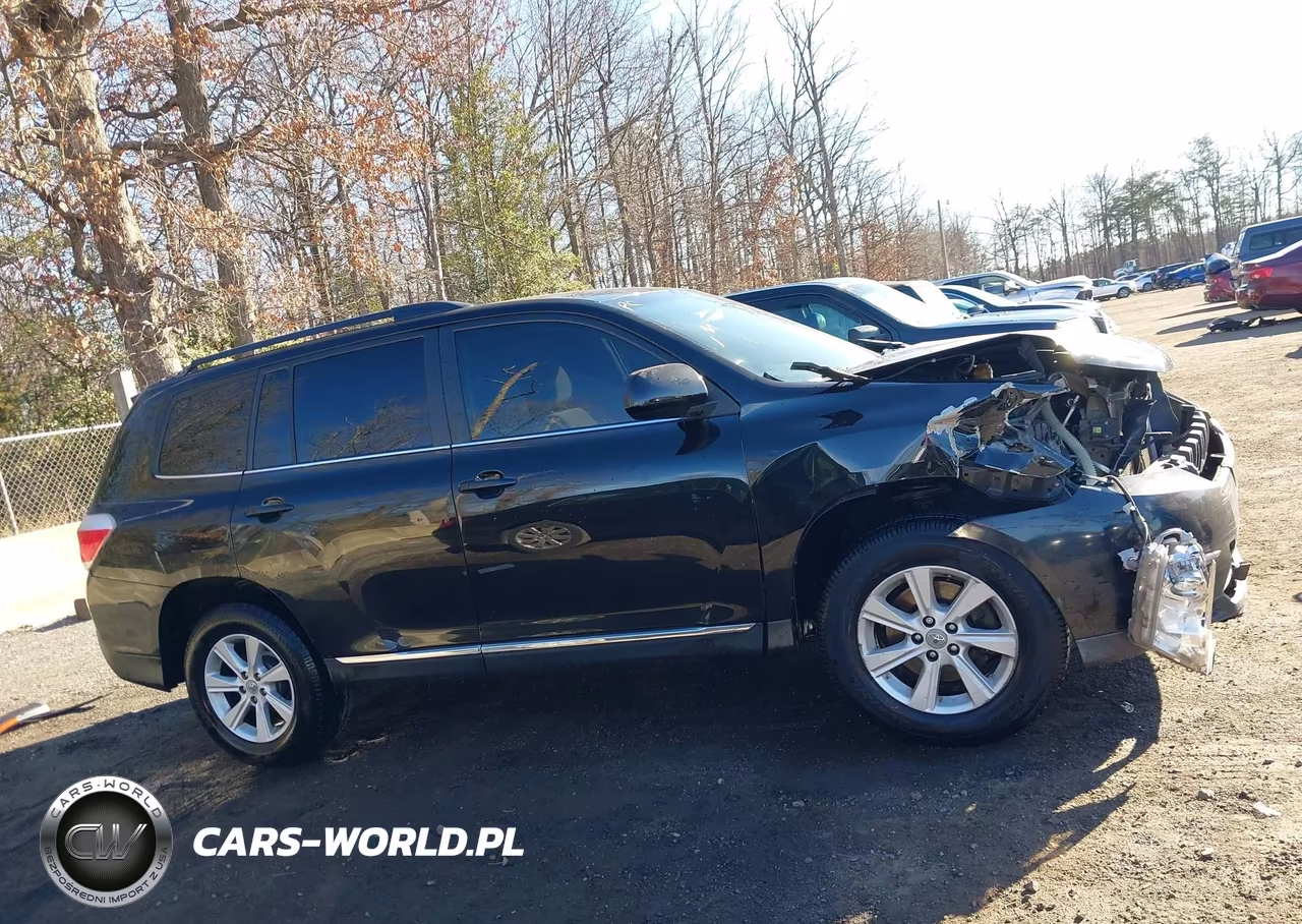 2011 Toyota Highlander Base V6 VIN:5TDBK3EH7BS067892 - 13
