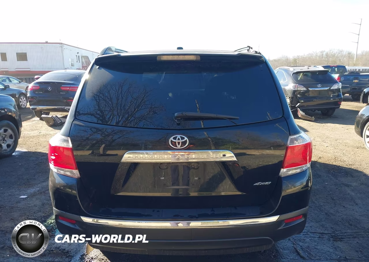 2011 Toyota Highlander Base V6 VIN:5TDBK3EH7BS067892 - 16