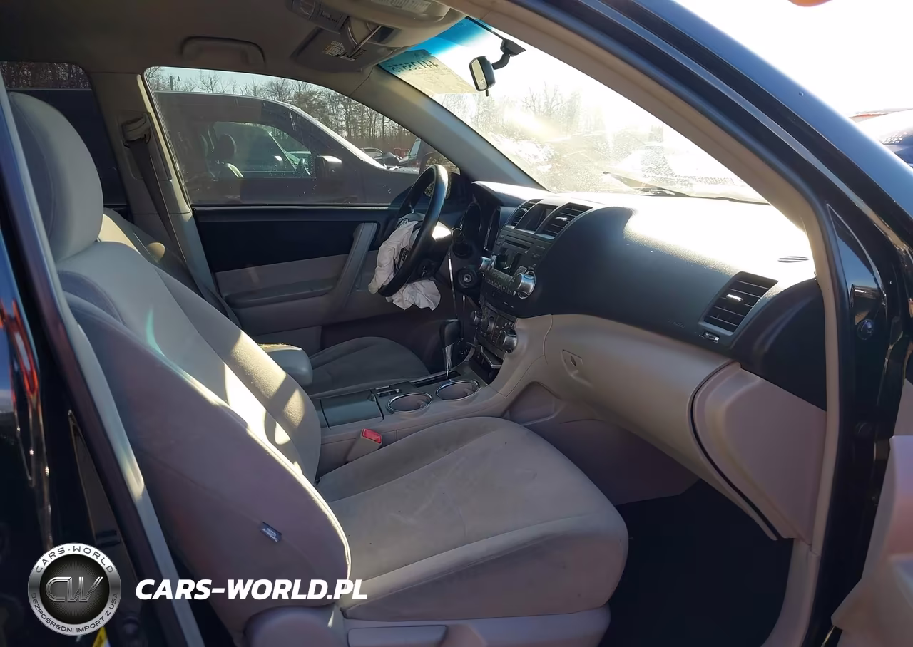 2011 Toyota Highlander Base V6 VIN:5TDBK3EH7BS067892 - 5