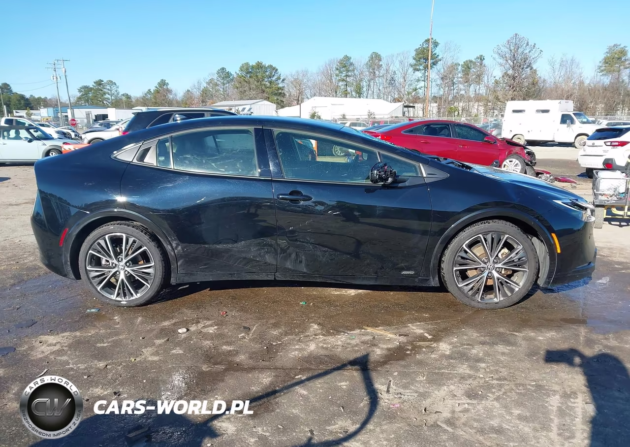 2024 Toyota Prius Xle Awd-E VIN:JTDADABUXR3018208 - 13