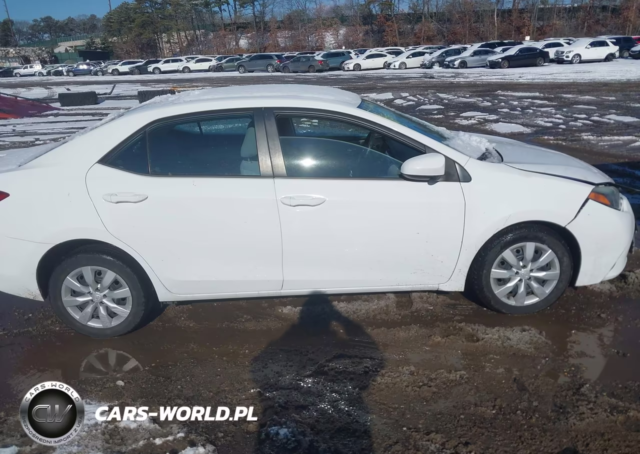 2016 Toyota Corolla Le VIN:2T1BURHE4GC590172 - 13