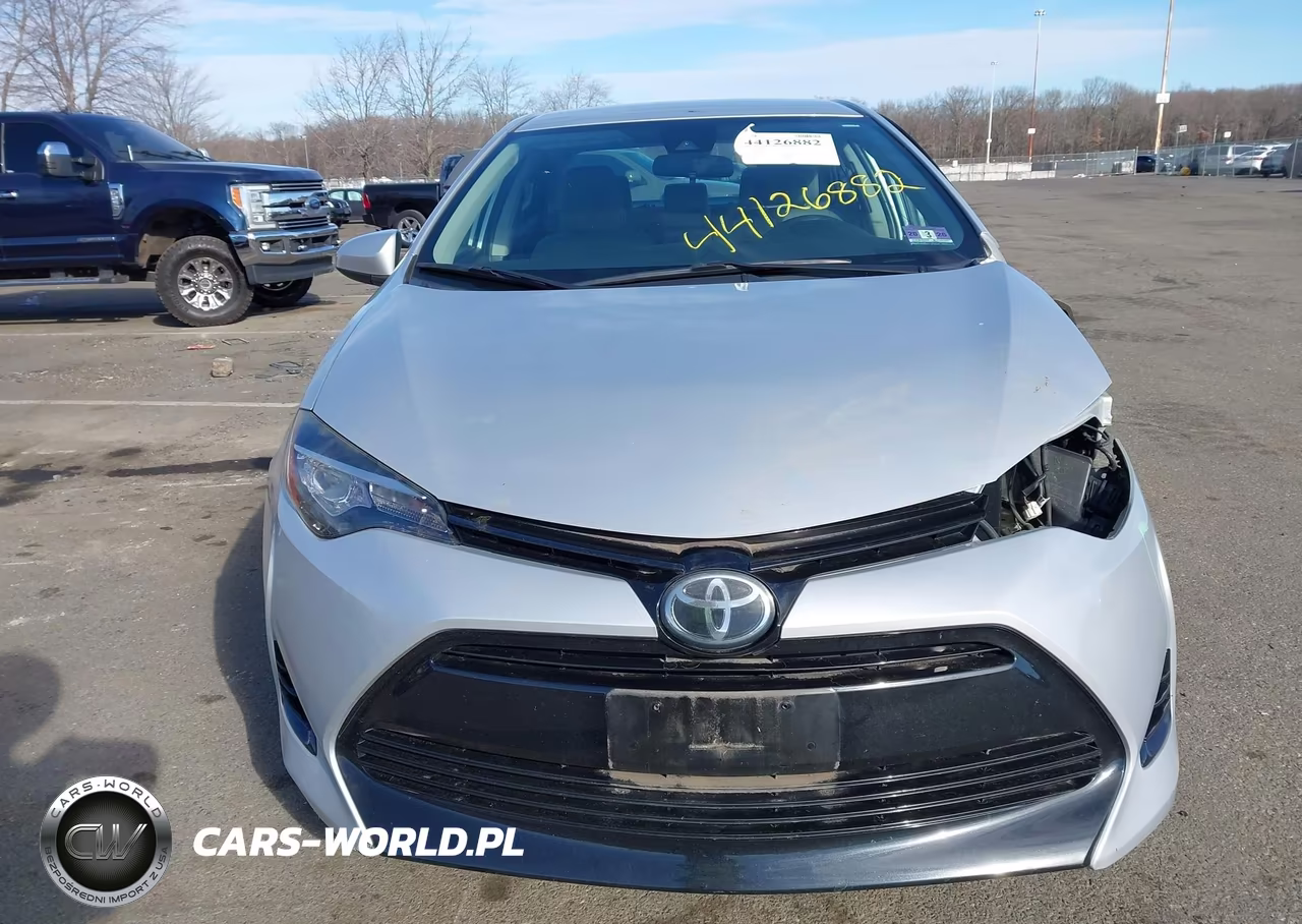 2017 Toyota Corolla Le VIN:2T1BURHE8HC814481 - 12