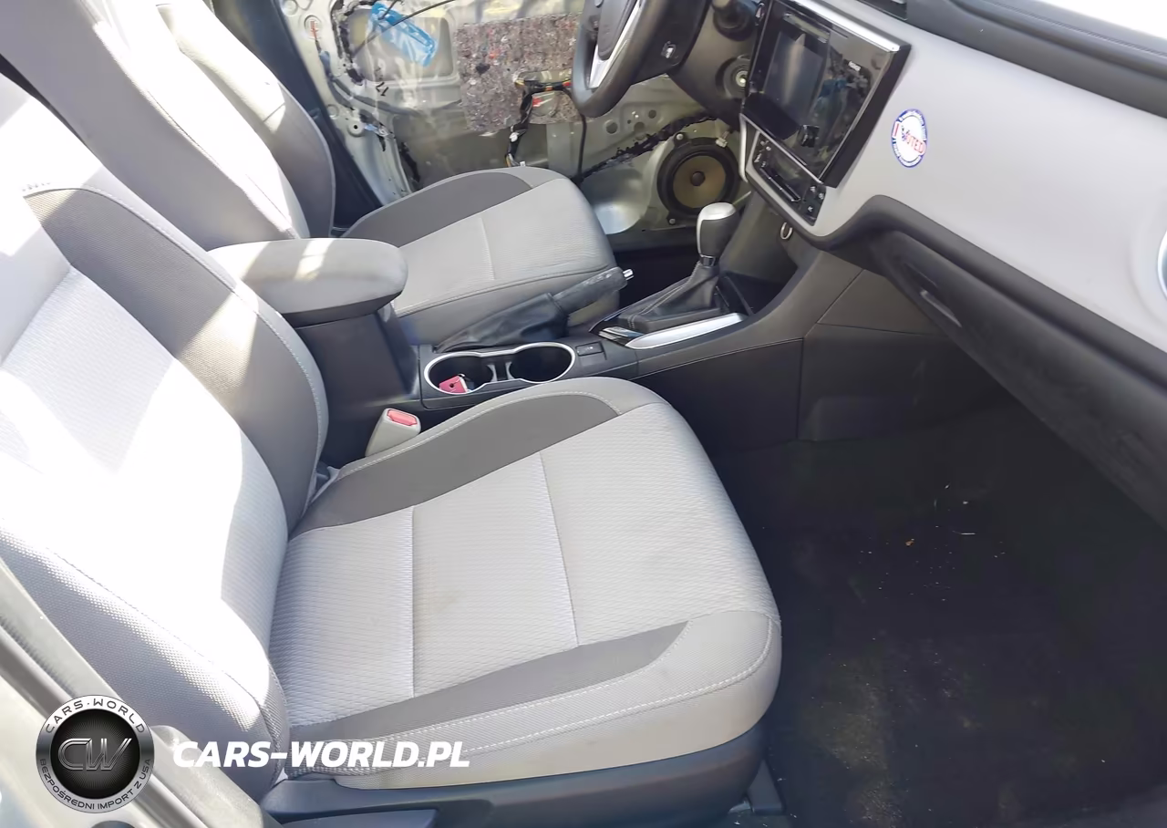2017 Toyota Corolla Le VIN:2T1BURHE8HC814481 - 5