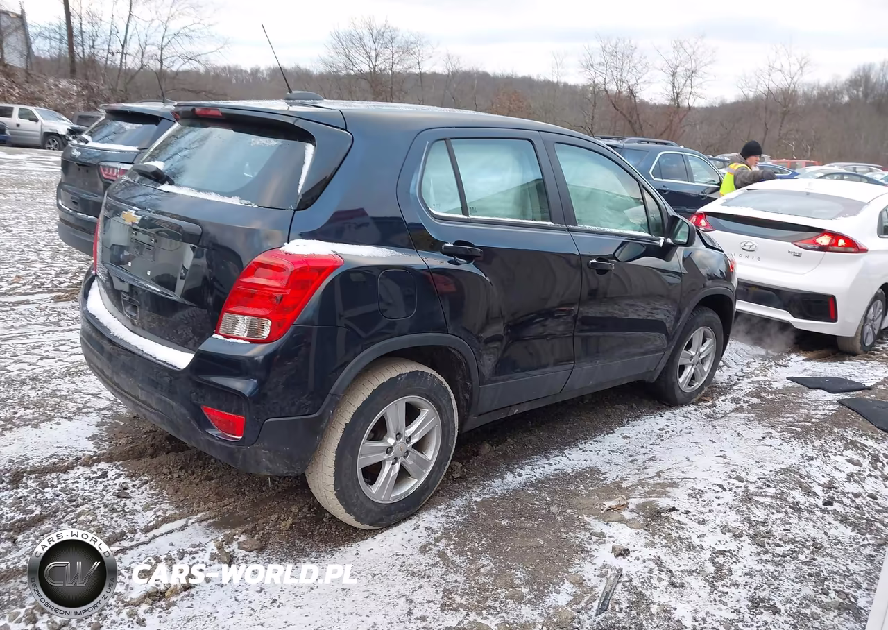 2021 Chevrolet Trax Awd Ls VIN:KL7CJNSB9MB342012 - 4