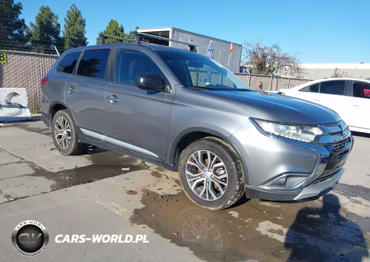 2018 Mitsubishi Outlander Es