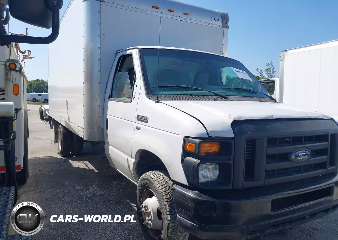 2017 Ford E-350 Cutaway