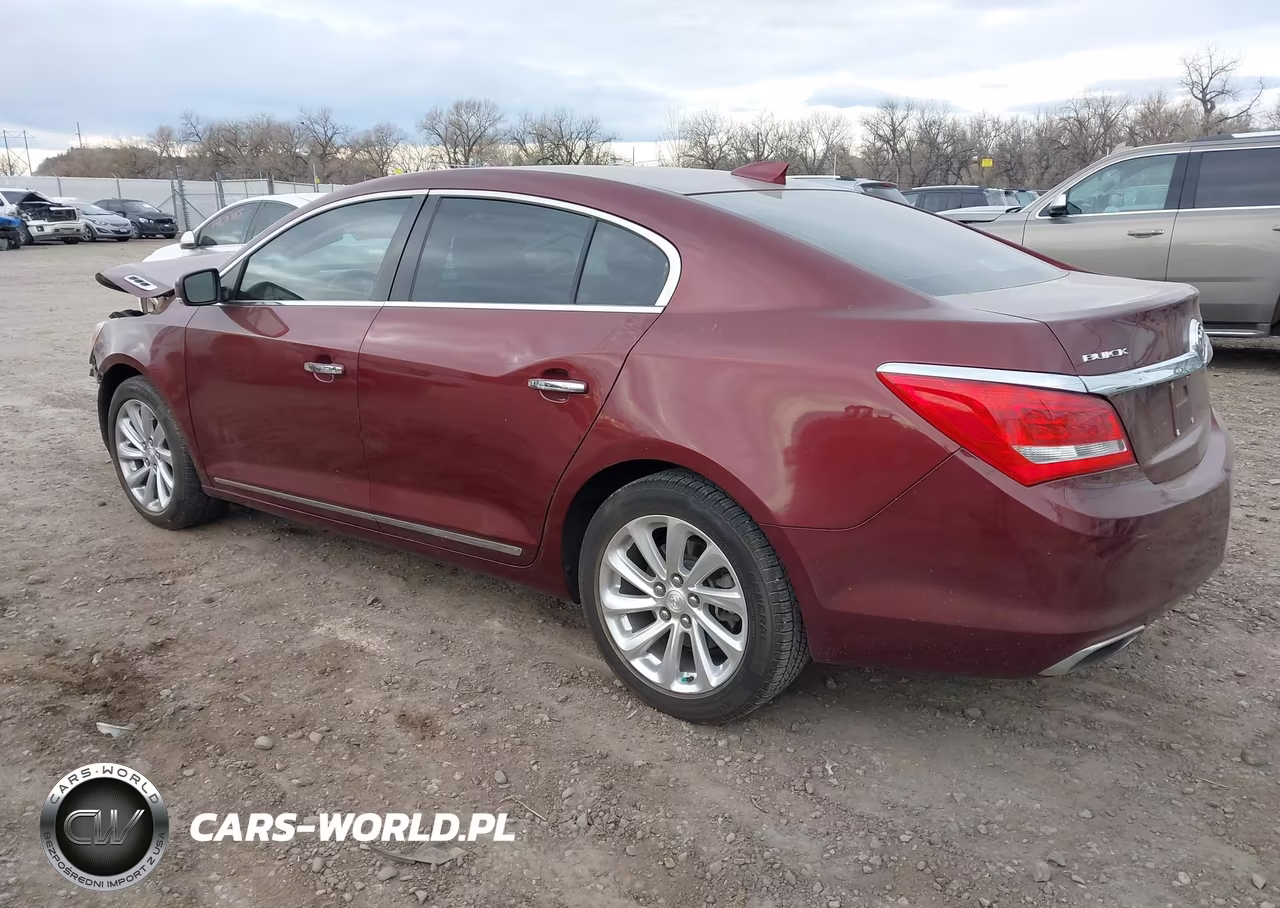 2016 Buick Lacrosse VIN:1G4GB5G34GF124197 - 3