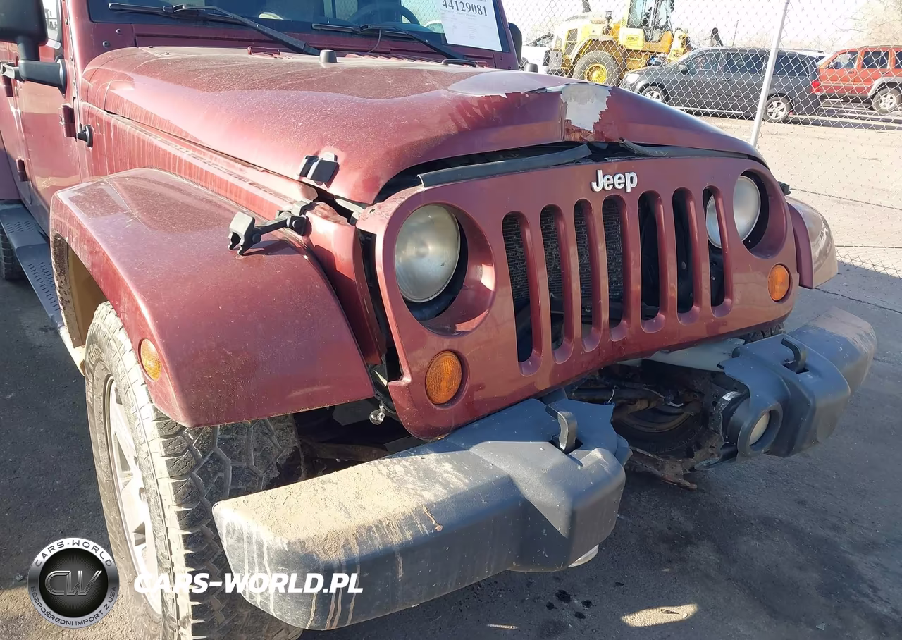 2007 Jeep Wrangler Unlimited Sahara VIN:1J4GA59157L220676 - 6