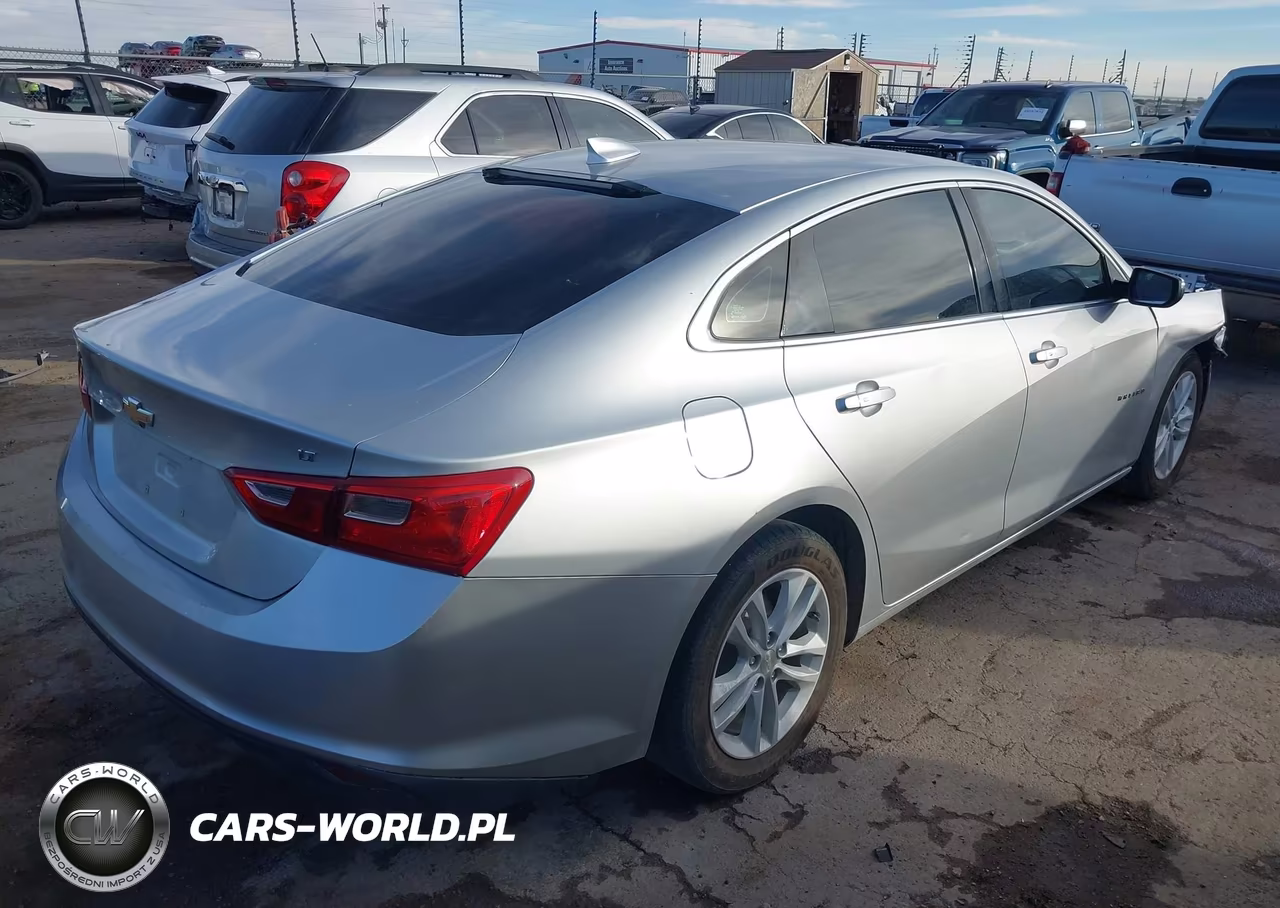 2018 Chevrolet Malibu Lt VIN:1G1ZD5ST0JF275486 - 4