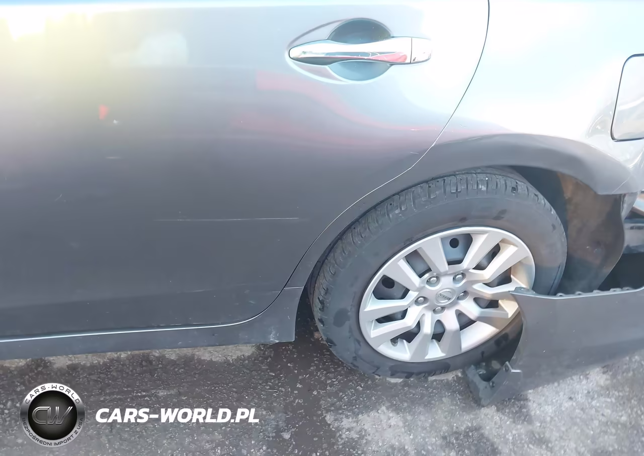 2015 Nissan Altima 2.5 S VIN:1N4AL3AP4FC170884 - 19