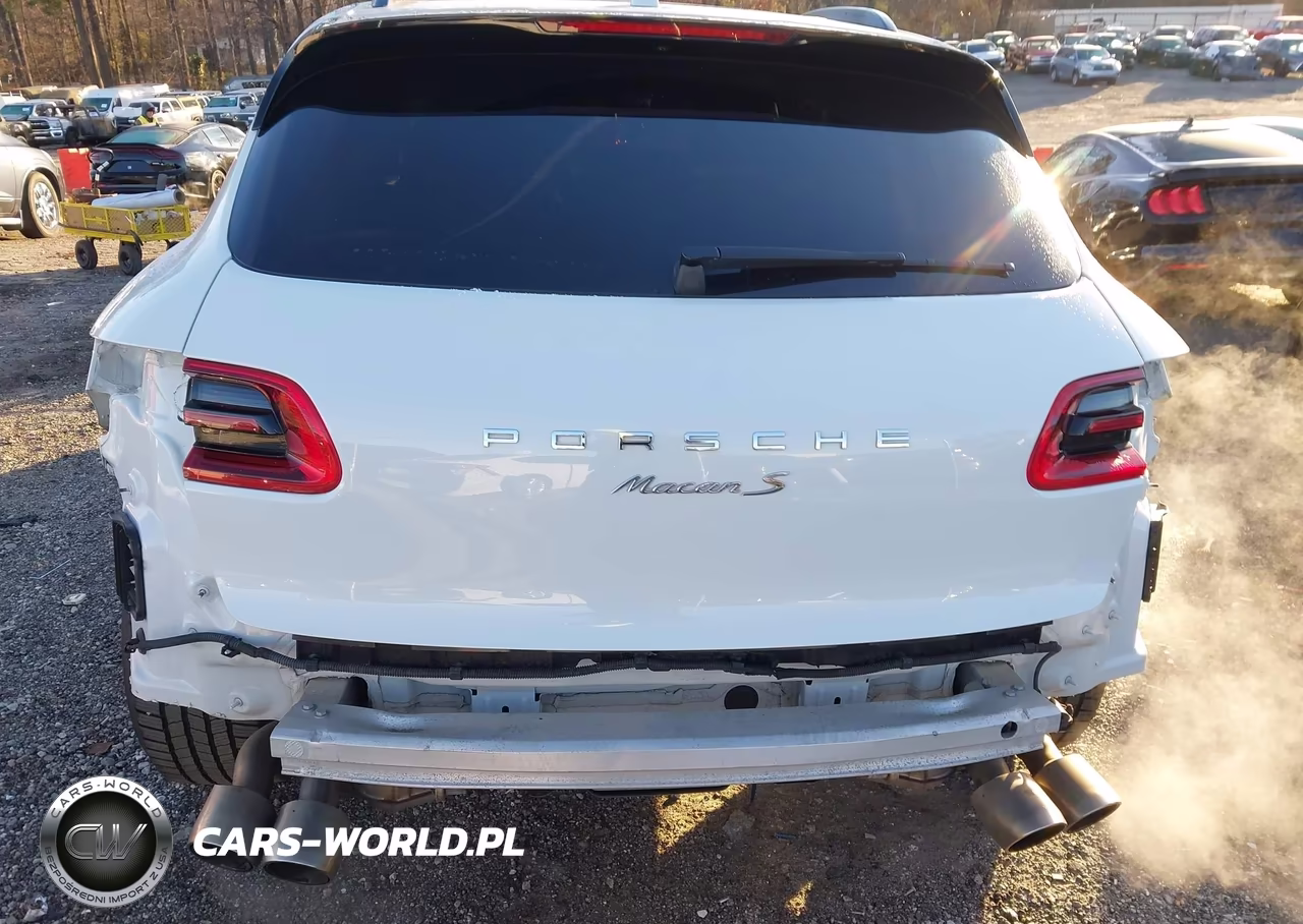 2017 Porsche Macan S VIN:WP1AB2A54HLB13186 - 17