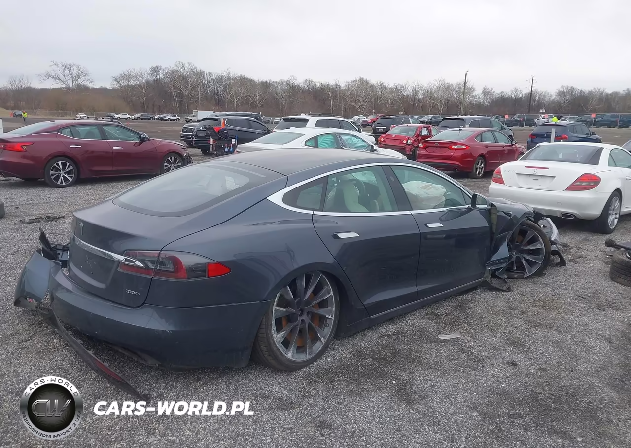 2018 Tesla Model S VIN:5YJSA1E23JF256724 - 4