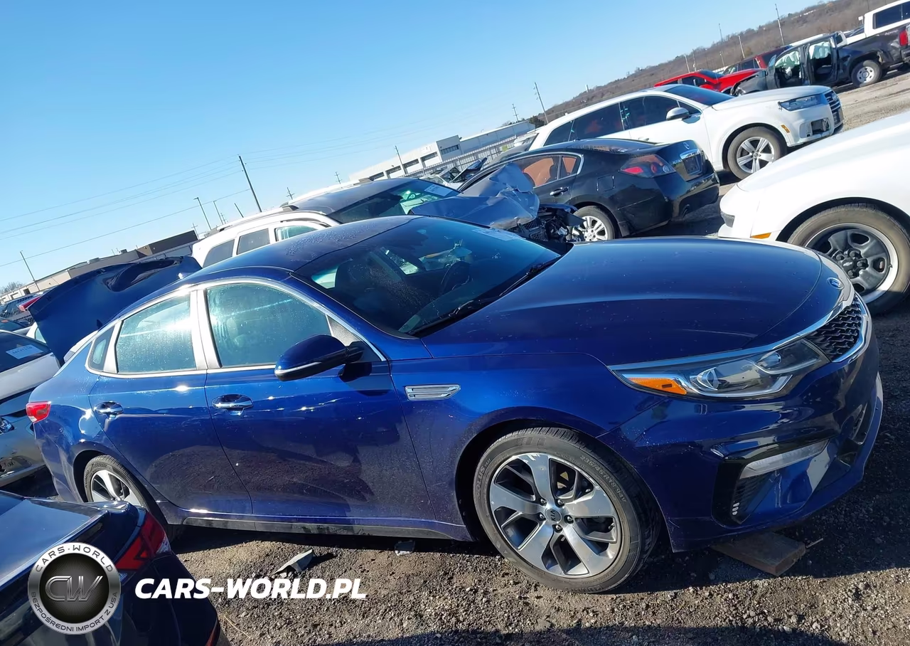 2020 Kia Optima S VIN:5XXGT4L34LG412797 - 13