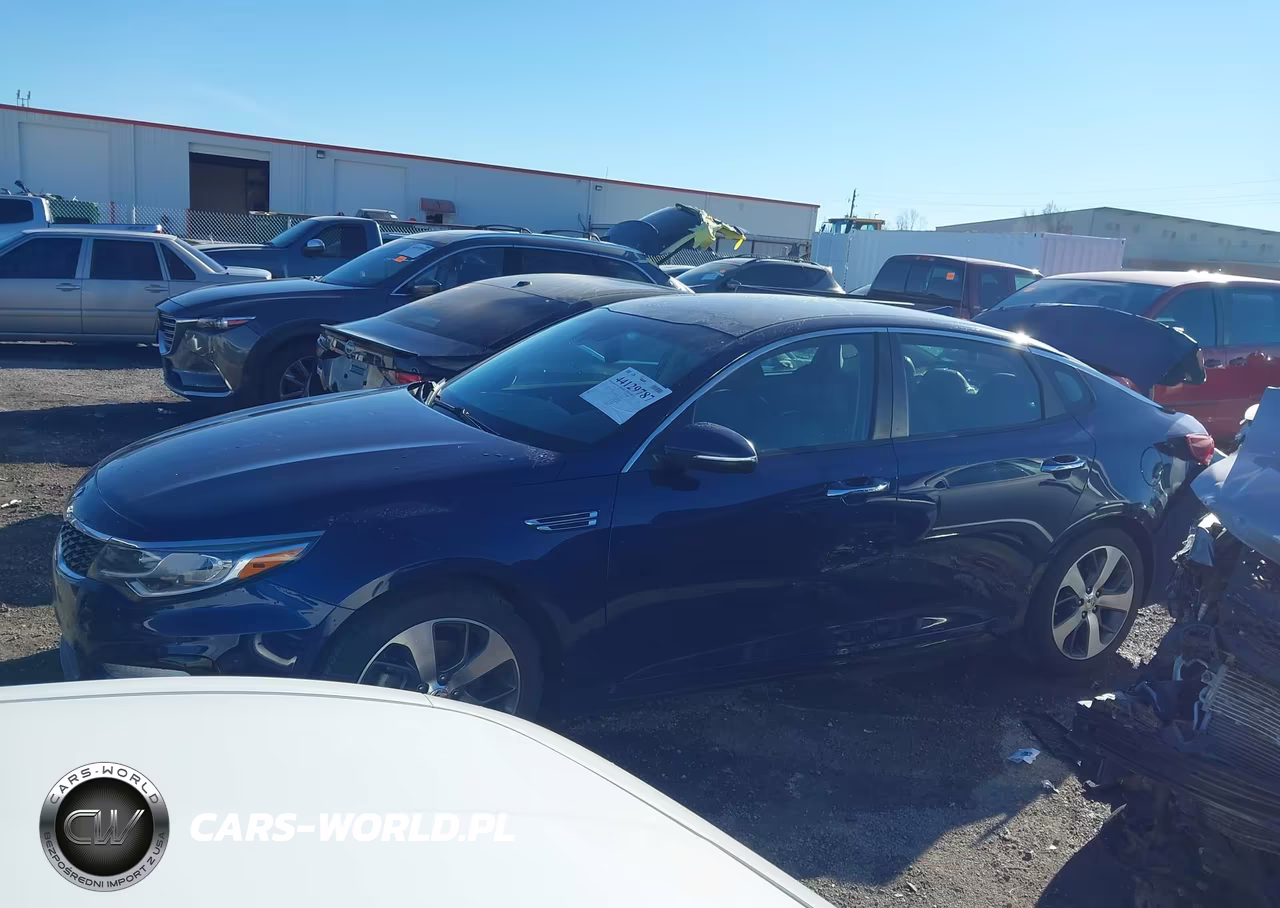 2020 Kia Optima S VIN:5XXGT4L34LG412797 - 14