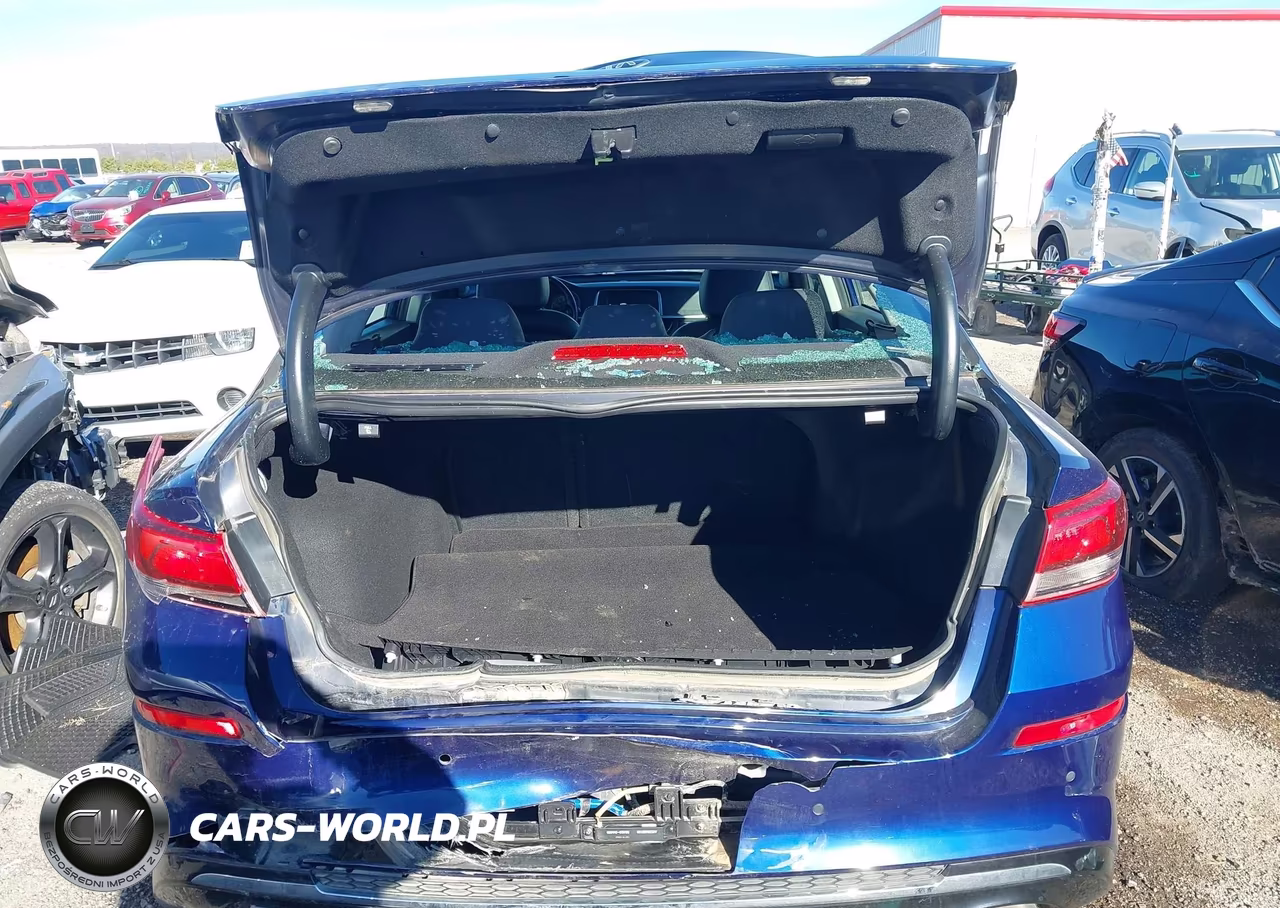2020 Kia Optima S VIN:5XXGT4L34LG412797 - 16
