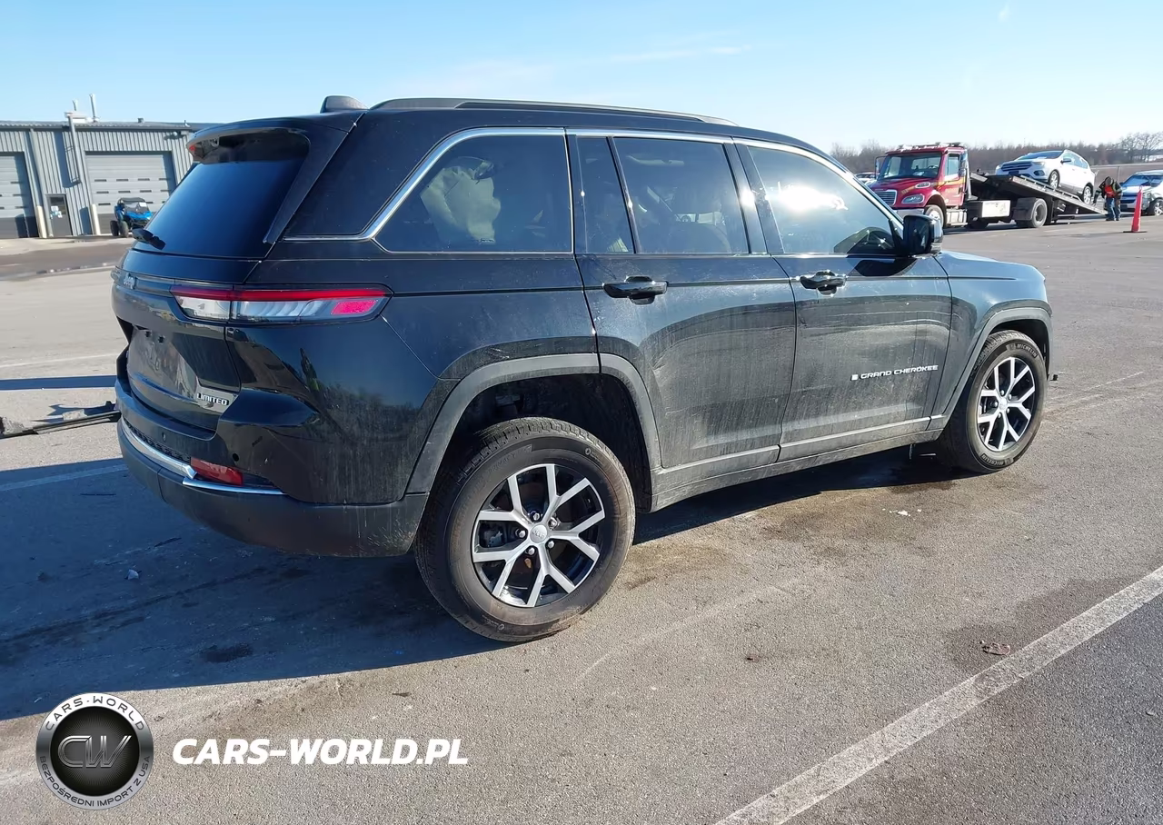 2024 Jeep Grand Cherokee Limited 4X4 VIN:1C4RJHBG9RC186985 - 4