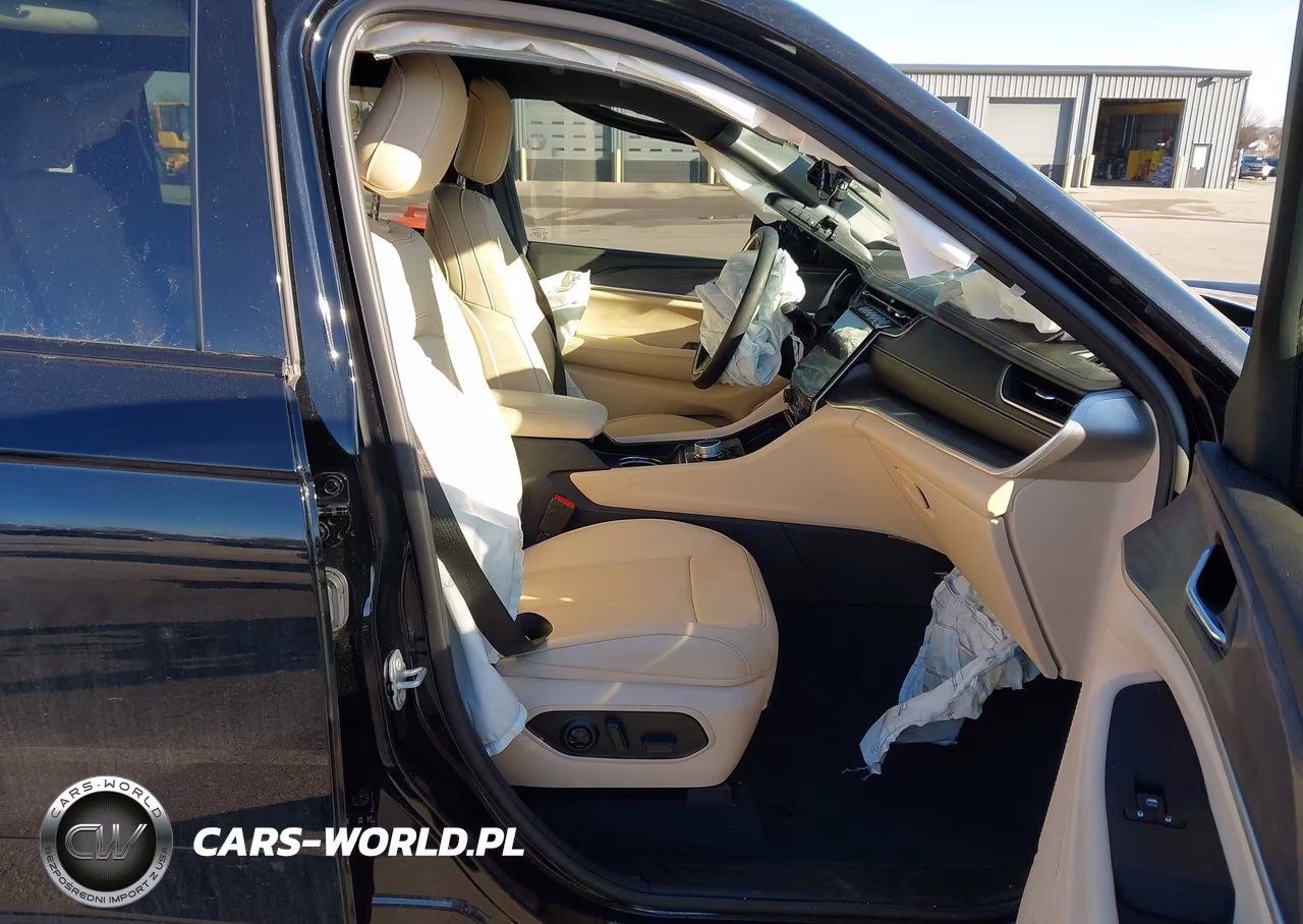 2024 Jeep Grand Cherokee Limited 4X4 VIN:1C4RJHBG9RC186985 - 5