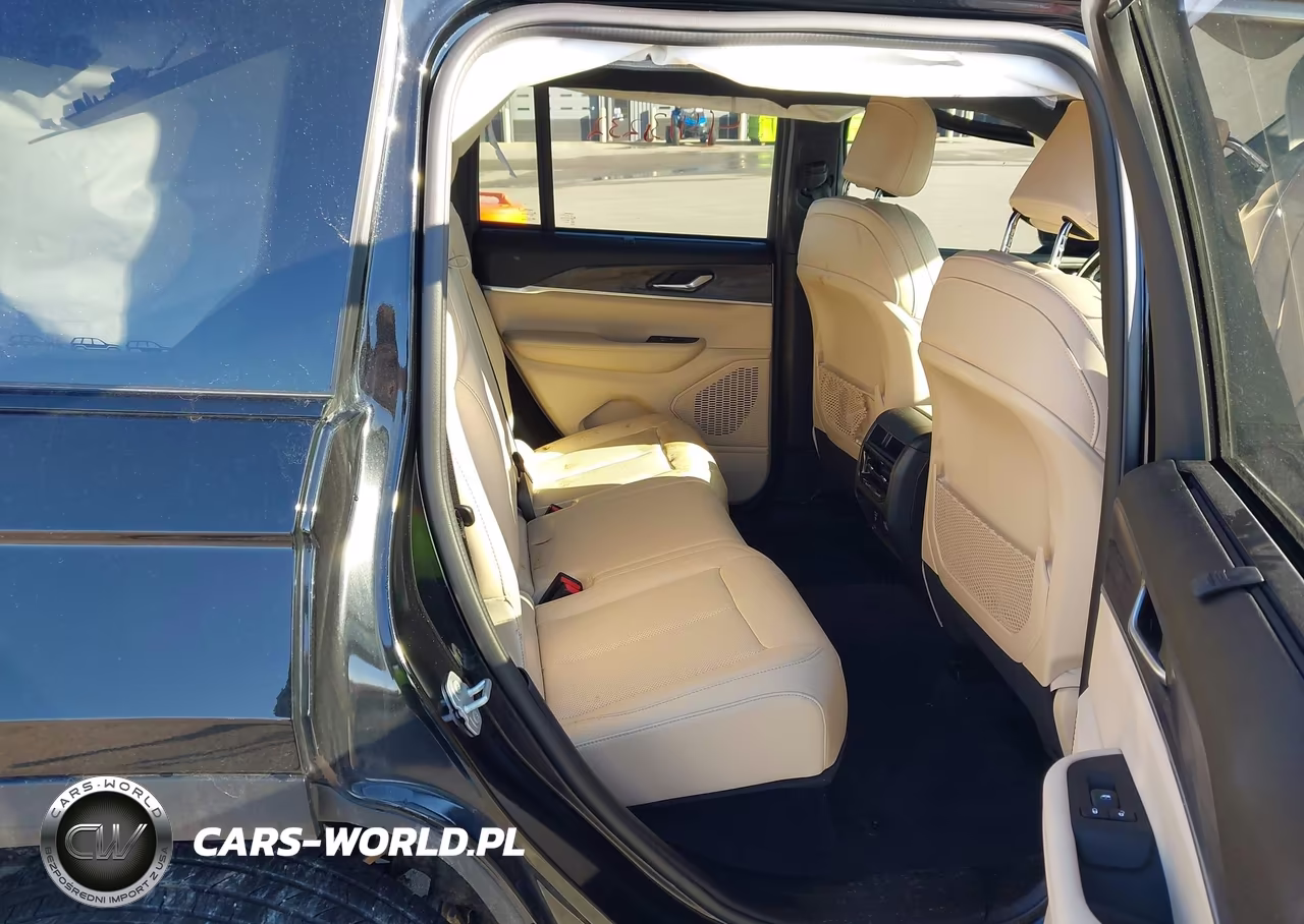 2024 Jeep Grand Cherokee Limited 4X4 VIN:1C4RJHBG9RC186985 - 8