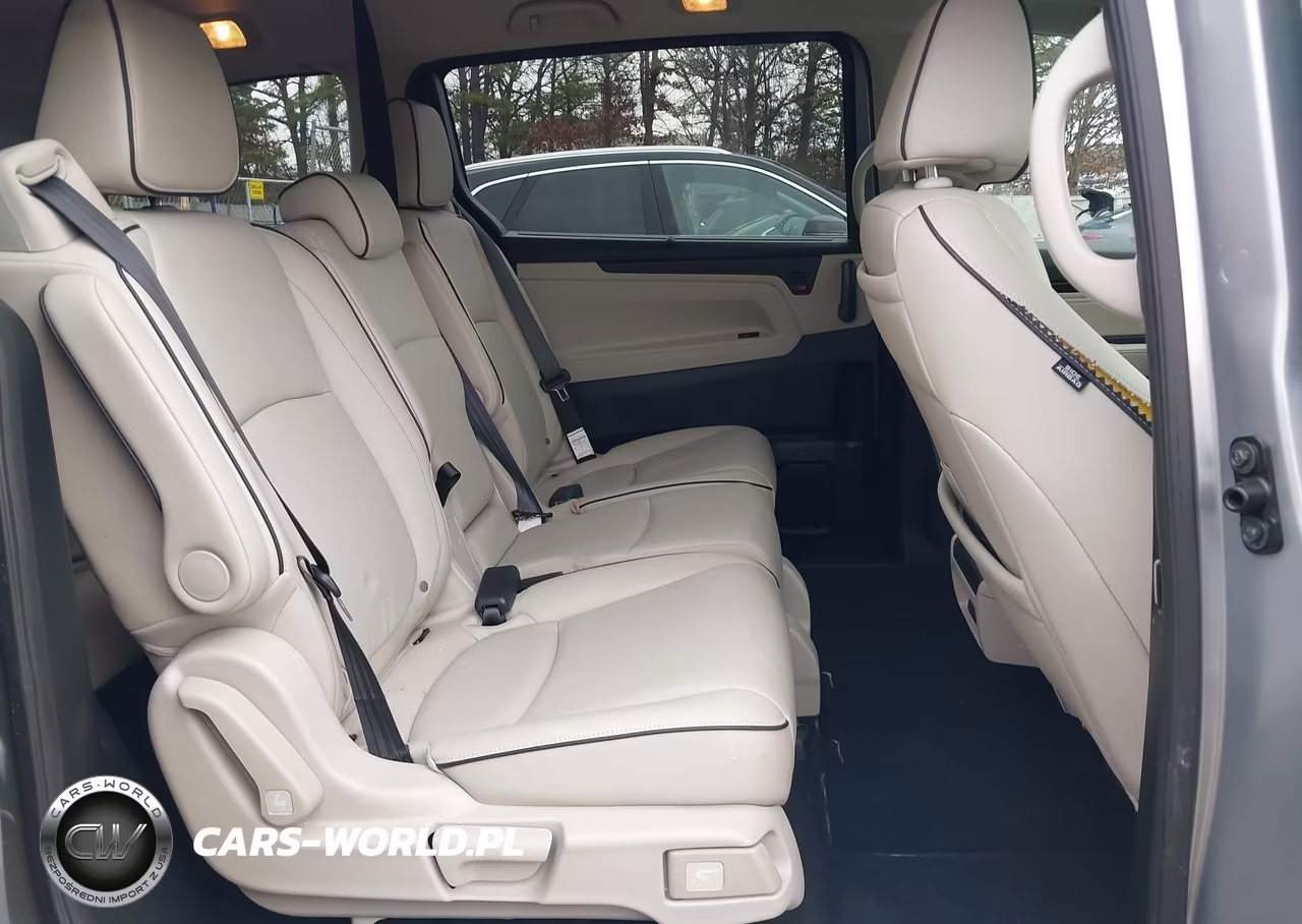 2025 Honda Odyssey Touring VIN:5FNRL6H84SB028075 - 8