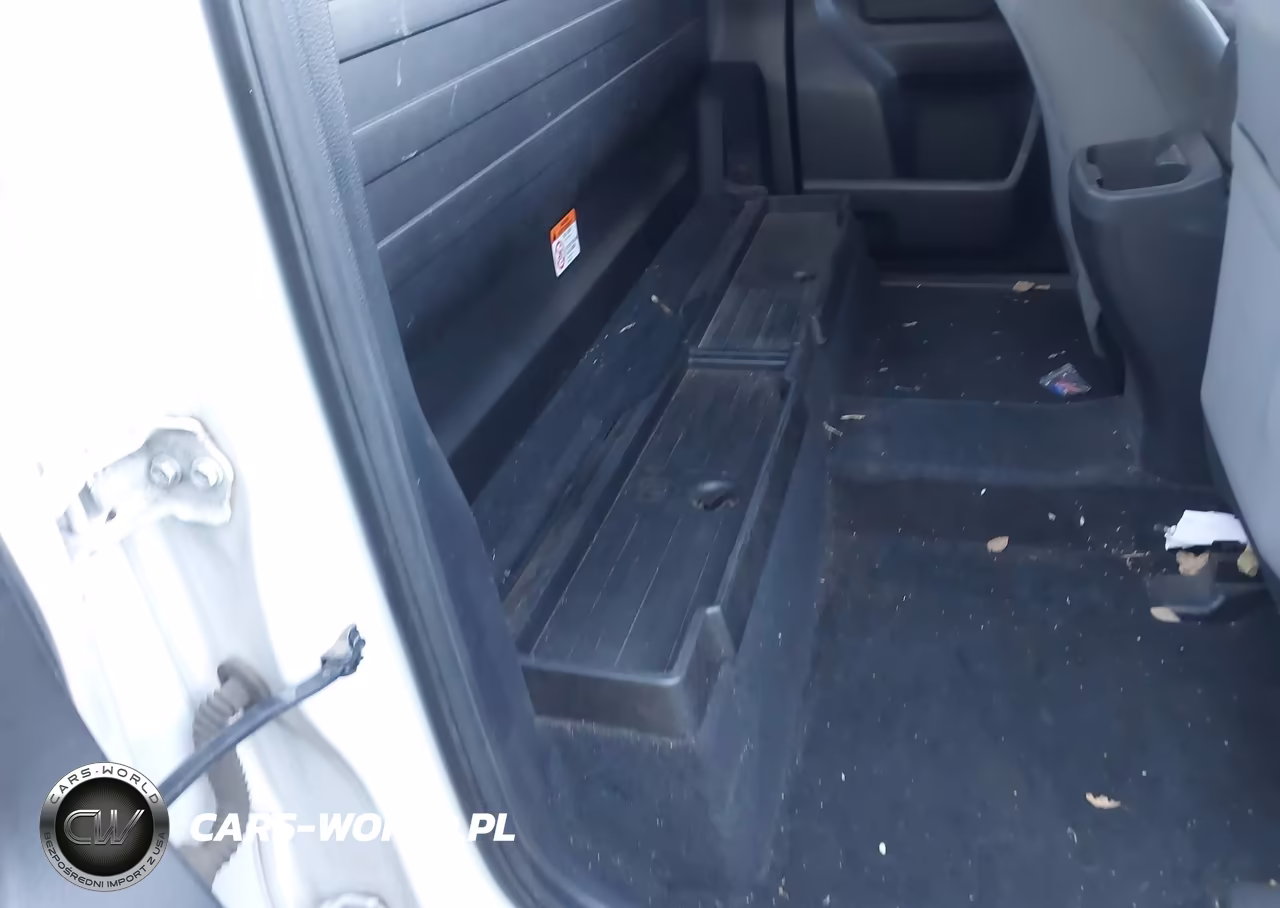 2019 Toyota Tacoma Sr VIN:5TFRX5GN3KX134562 - 8