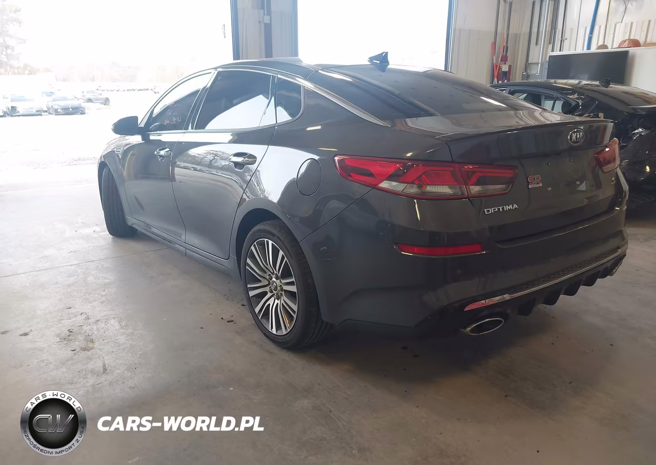 2019 Kia Optima S VIN:5XXGT4L37KG289852 - 3