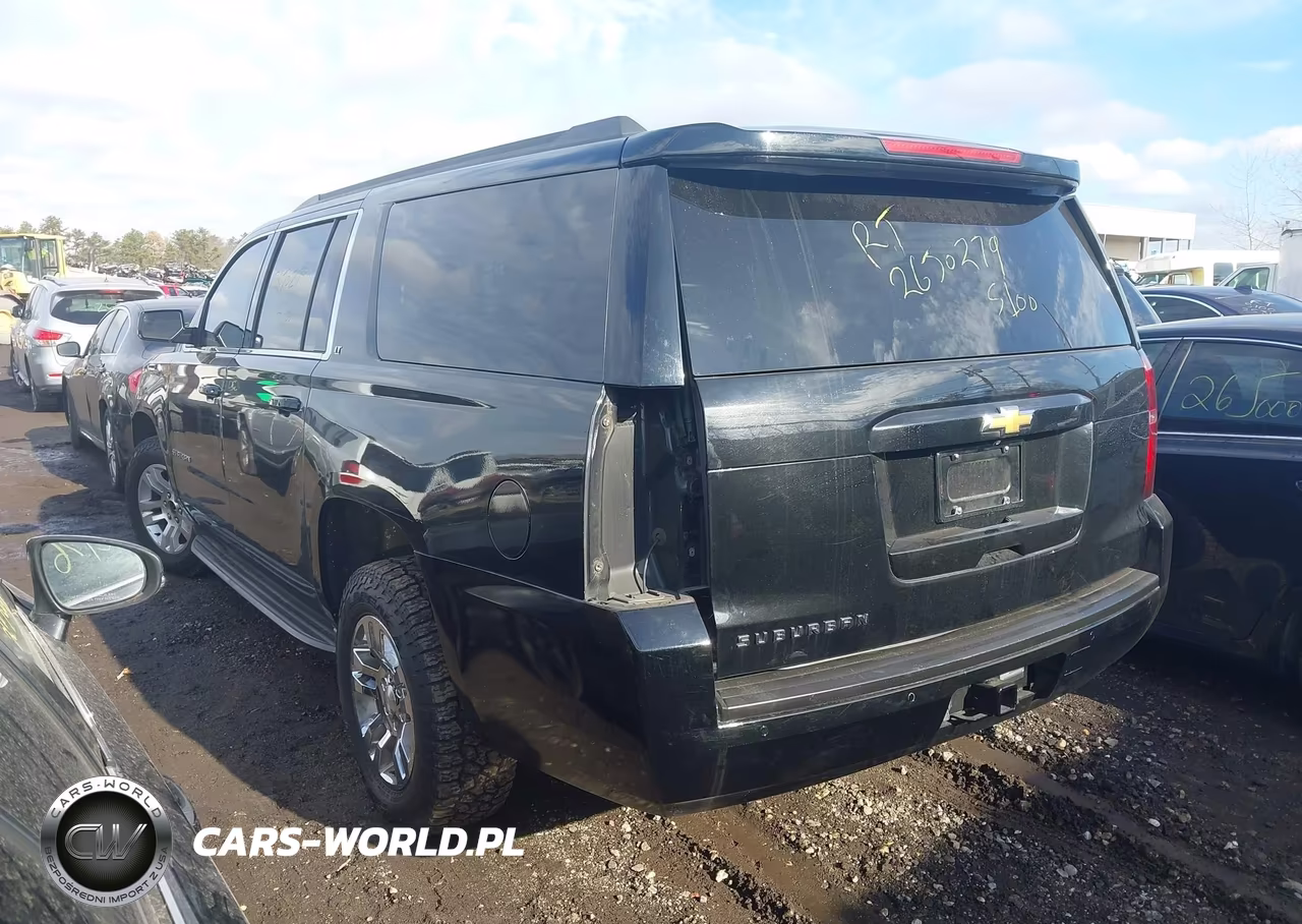 2017 Chevrolet Suburban Lt VIN:1GNSKHKC3HR196961 - 3
