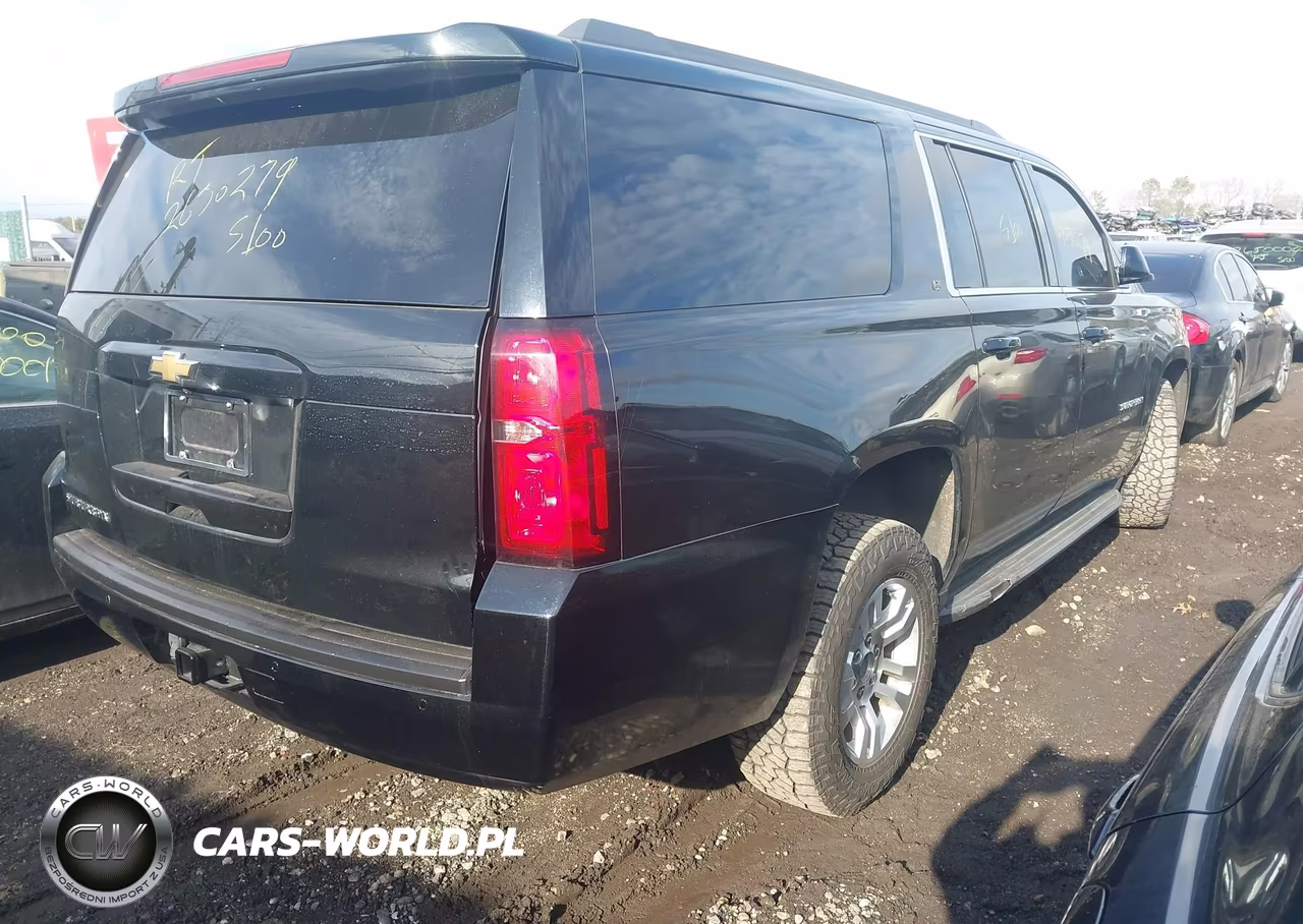 2017 Chevrolet Suburban Lt VIN:1GNSKHKC3HR196961 - 4