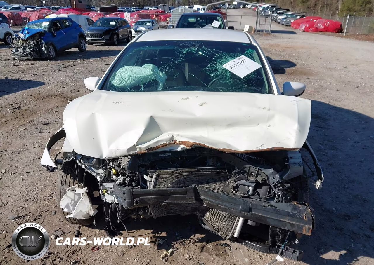 2018 Kia Forte S VIN:3KPFL4A79JE263794 - 12