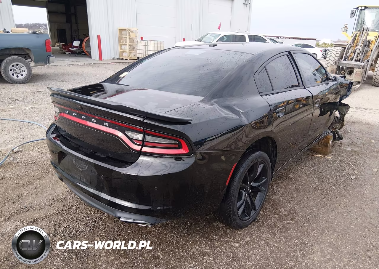 2018 Dodge Charger Sxt Rwd VIN:2C3CDXBG7JH157806 - 4