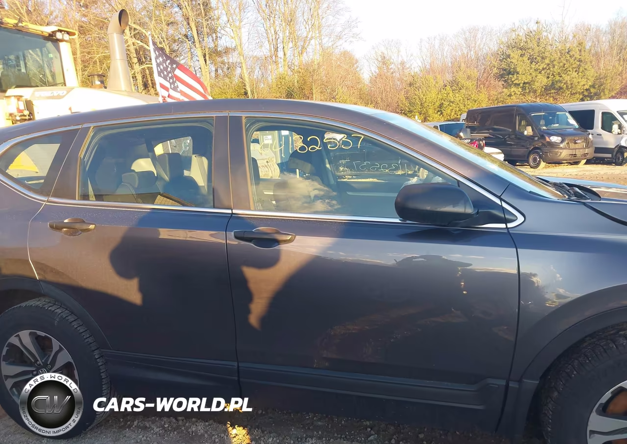 2018 Honda Cr-V Lx VIN:2HKRW5H32JH405914 - 13