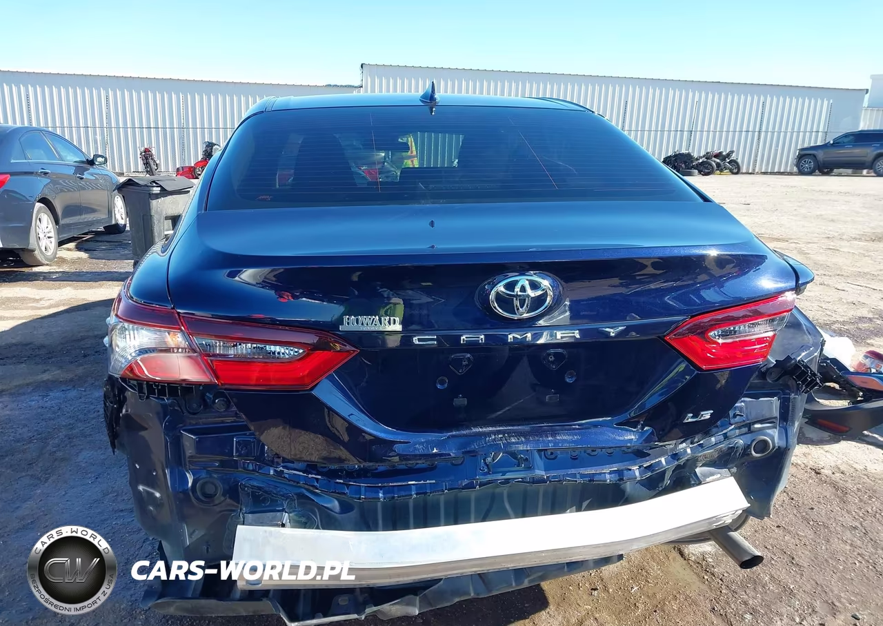 2021 Toyota Camry Le VIN:4T1C11AKXMU406541 - 17