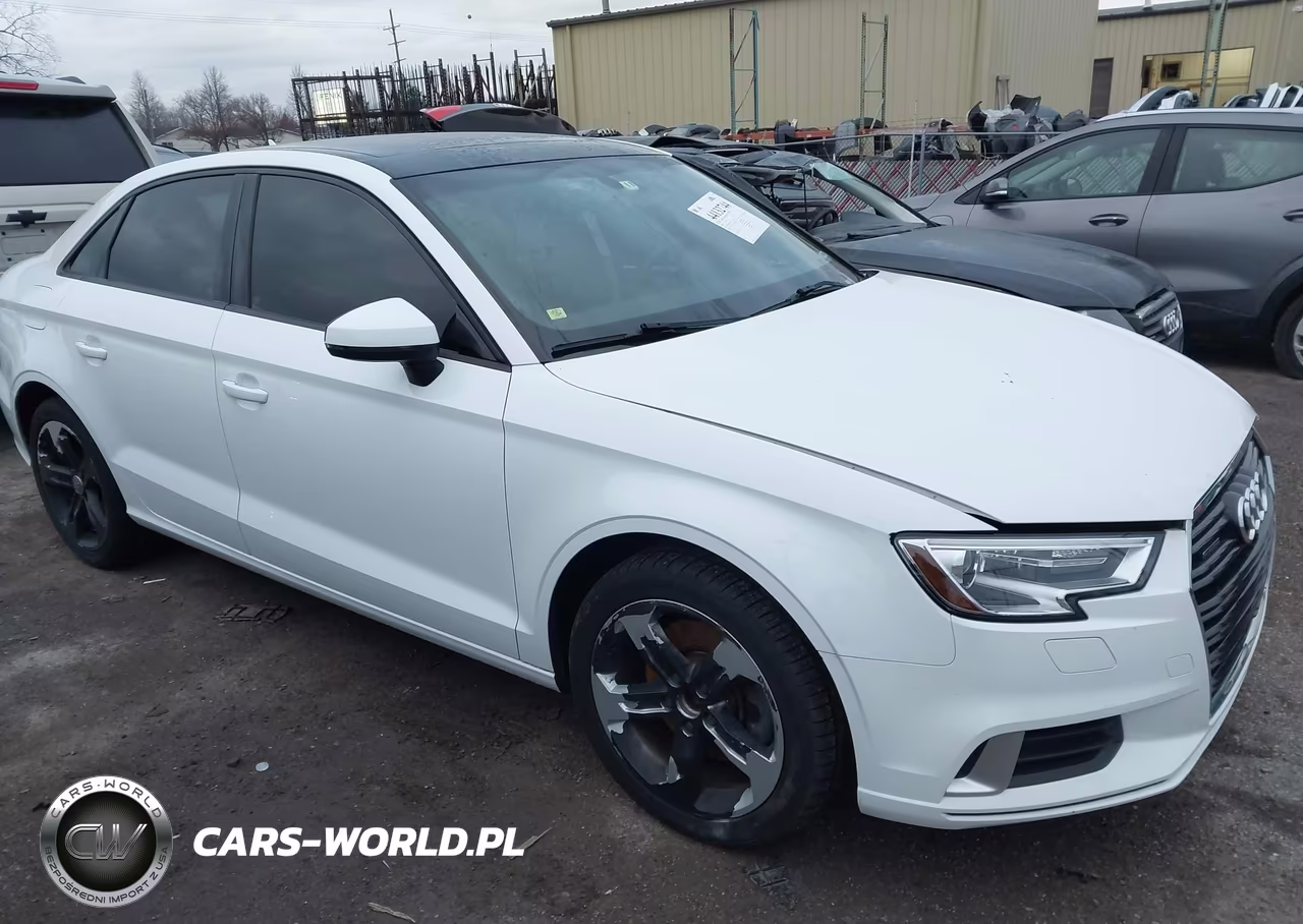 2018 Audi A3 2.0T Premium VIN:WAUB8GFF0J1044143 - 13
