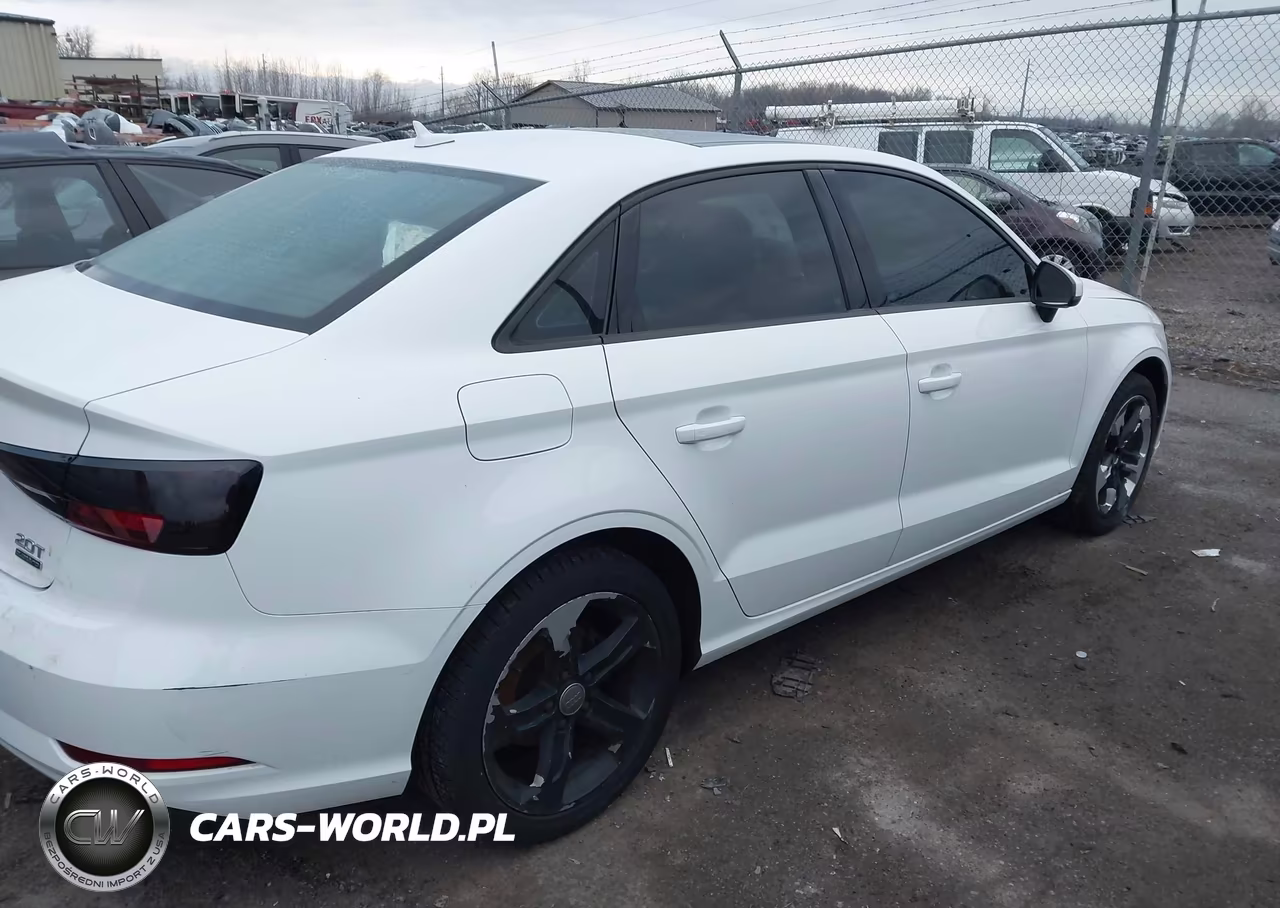 2018 Audi A3 2.0T Premium VIN:WAUB8GFF0J1044143 - 4