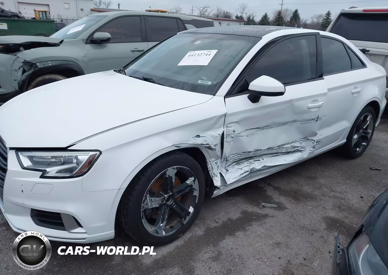 2018 Audi A3 2.0T Premium VIN:WAUB8GFF0J1044143 - 6
