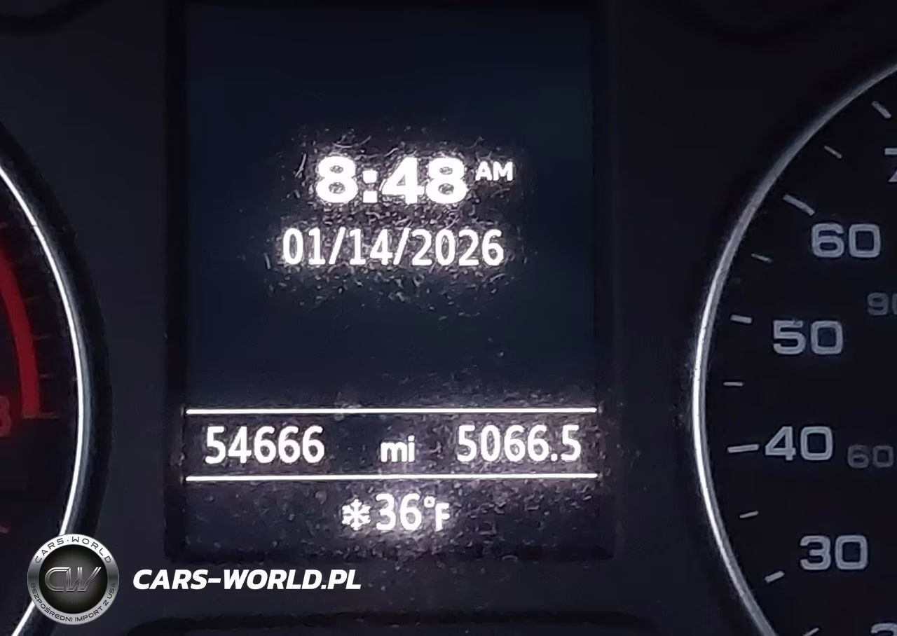 2018 Audi A3 2.0T Premium VIN:WAUB8GFF0J1044143 - 7