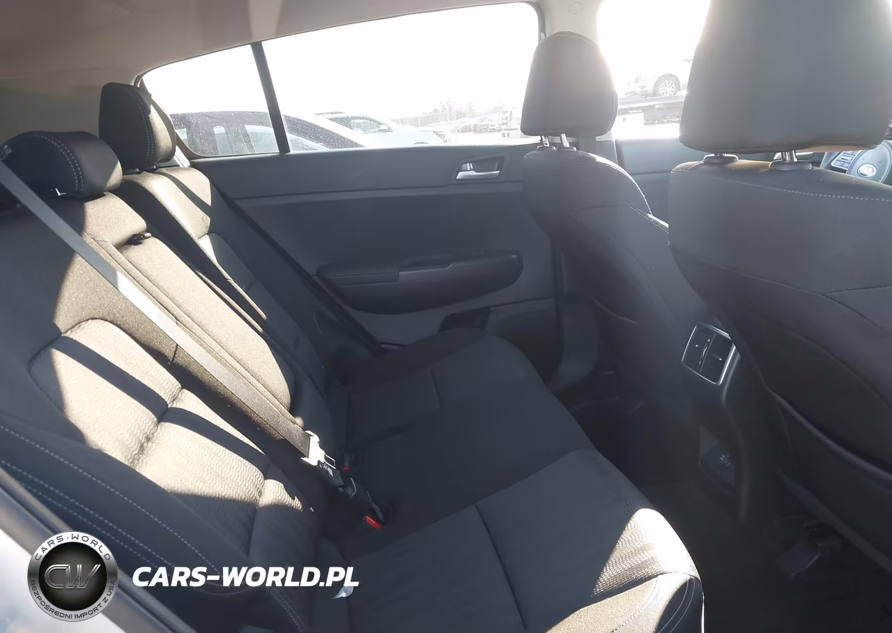 2020 Kia Sportage Lx VIN:KNDPMCAC4L7737825 - 8