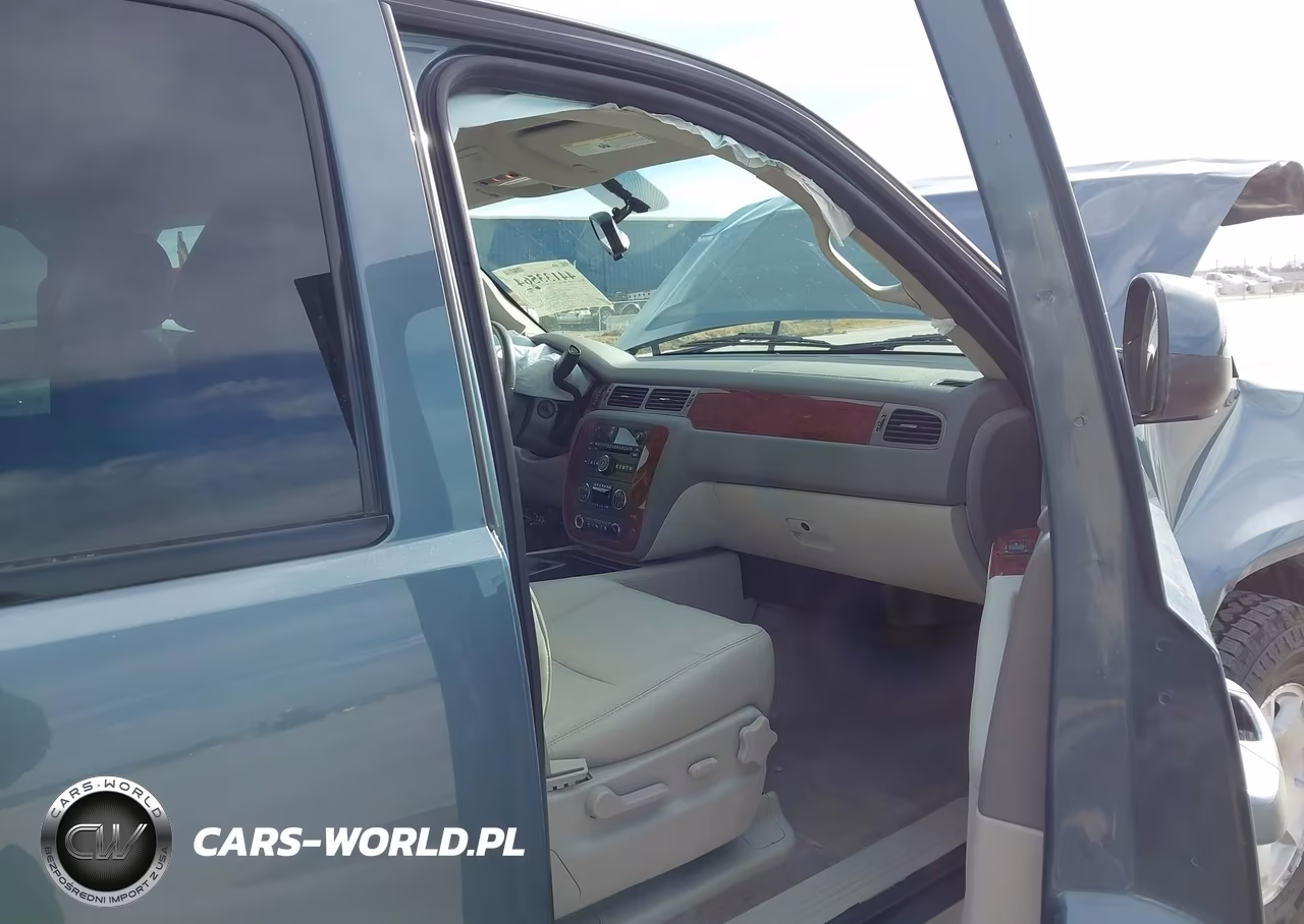 2010 Chevrolet Tahoe Lt VIN:1GNUKBE0XAR279770 - 5