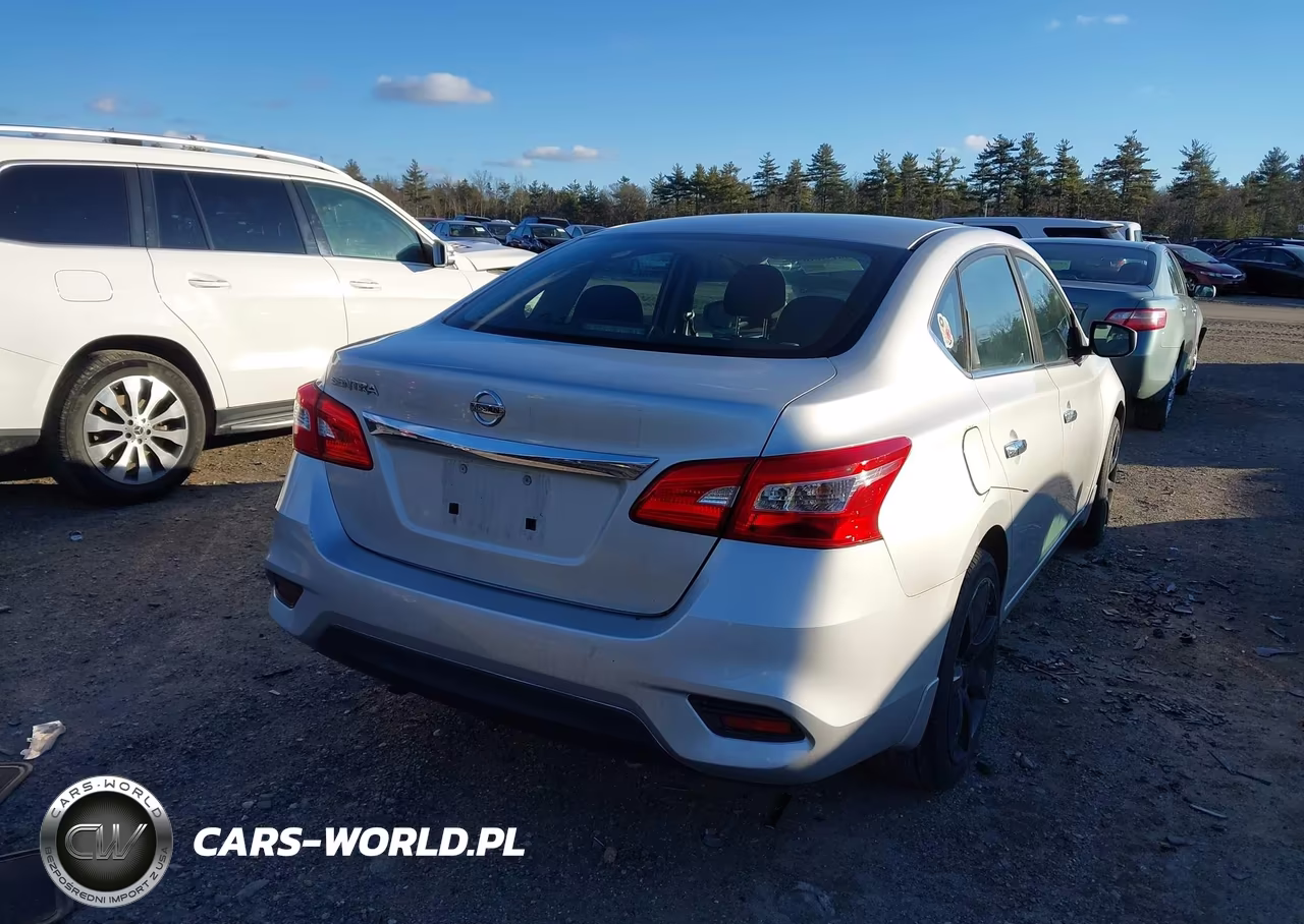 2017 Nissan Sentra S VIN:3N1AB7APXHY384232 - 4