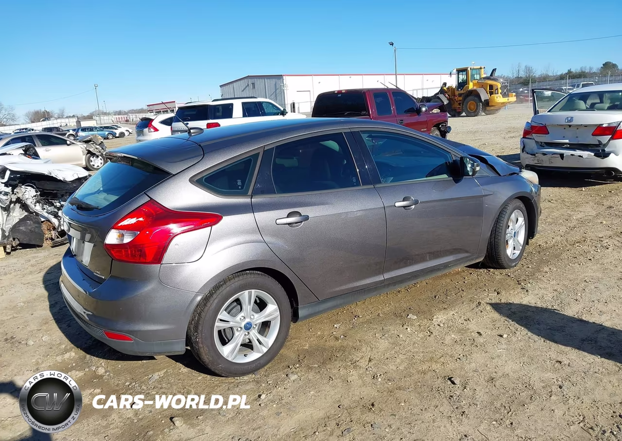 2013 Ford Focus Se VIN:1FADP3K29DL207252 - 4