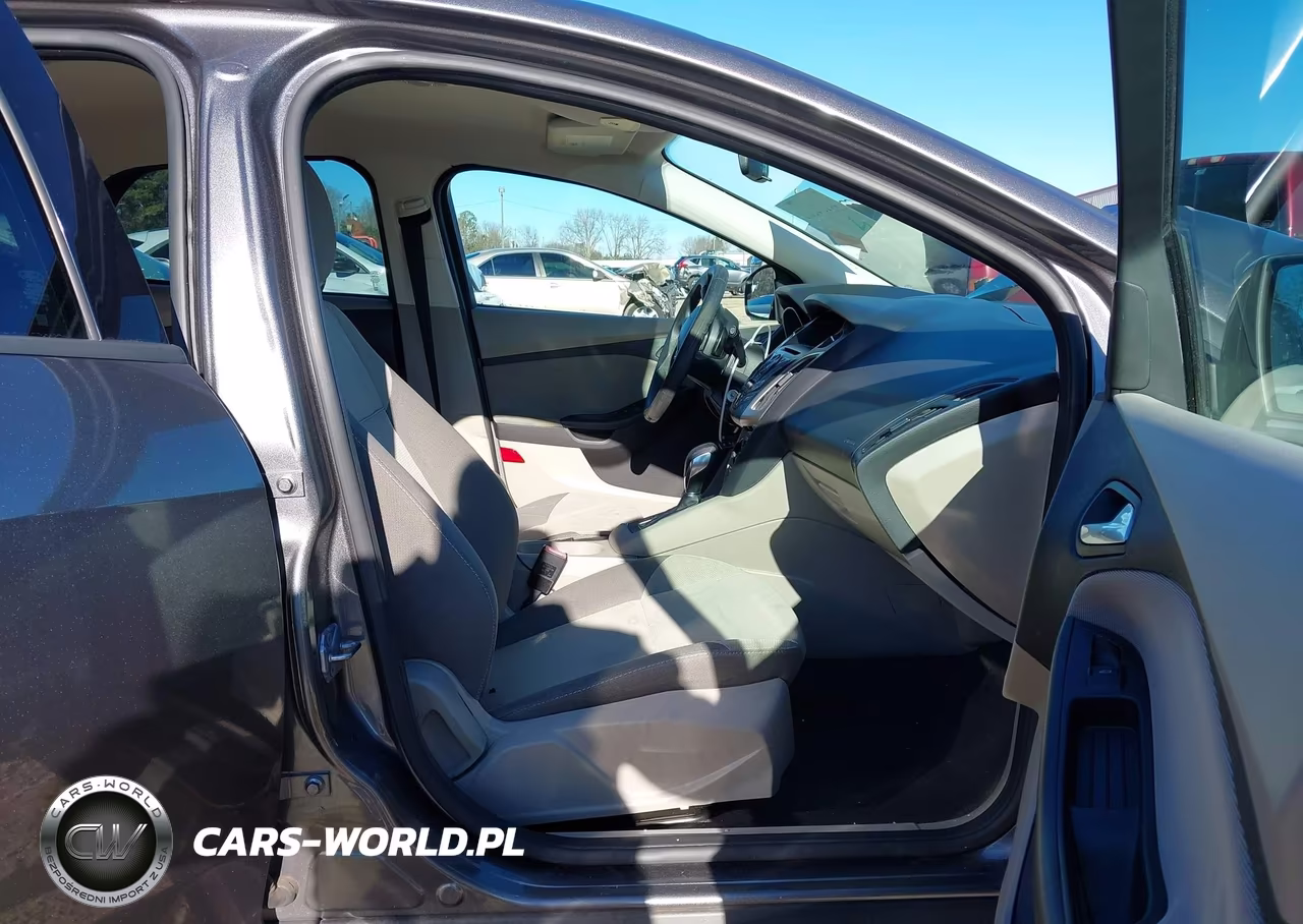 2013 Ford Focus Se VIN:1FADP3K29DL207252 - 5