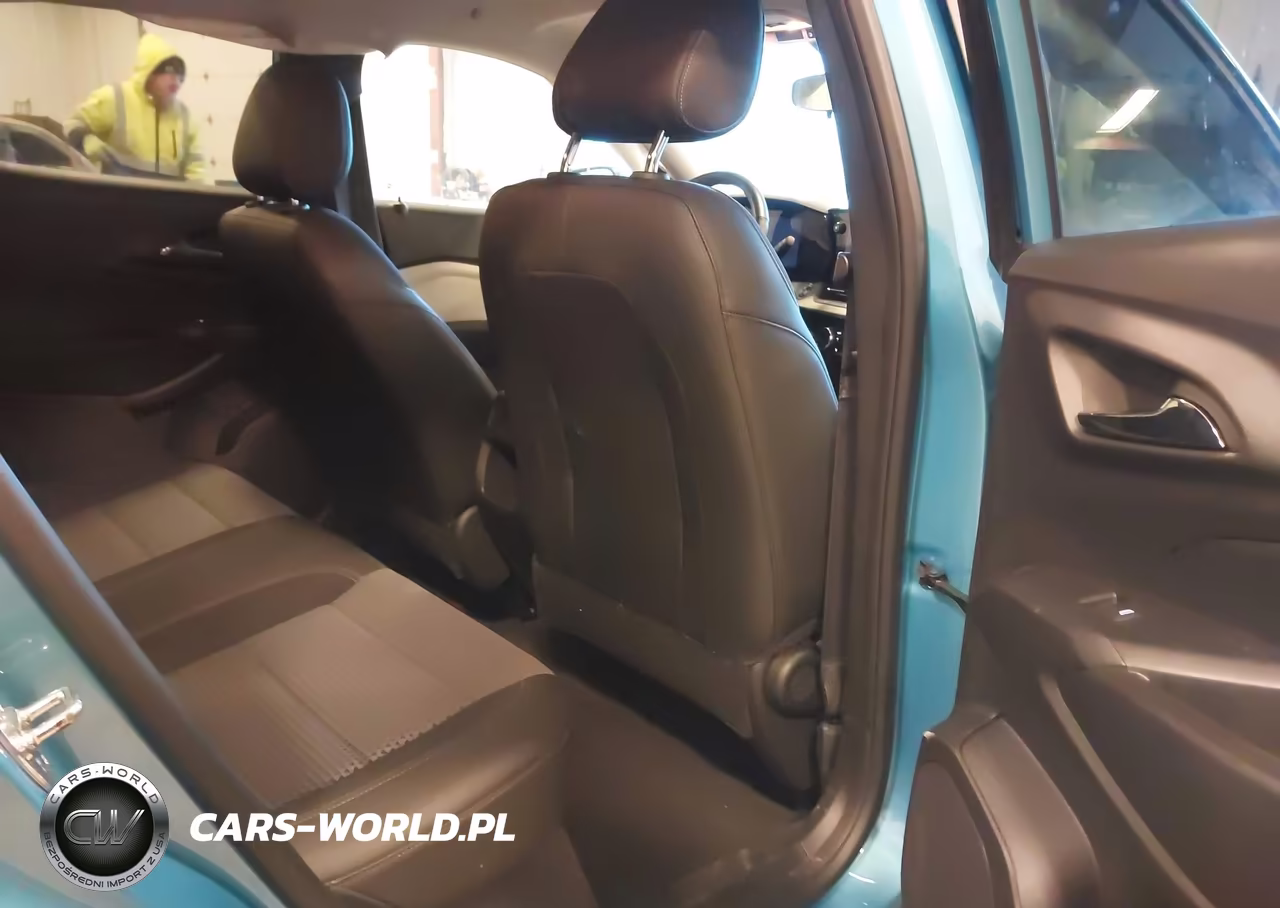 2025 Chevrolet Trax Fwd Lt VIN:KL77LHEP2SC037981 - 8