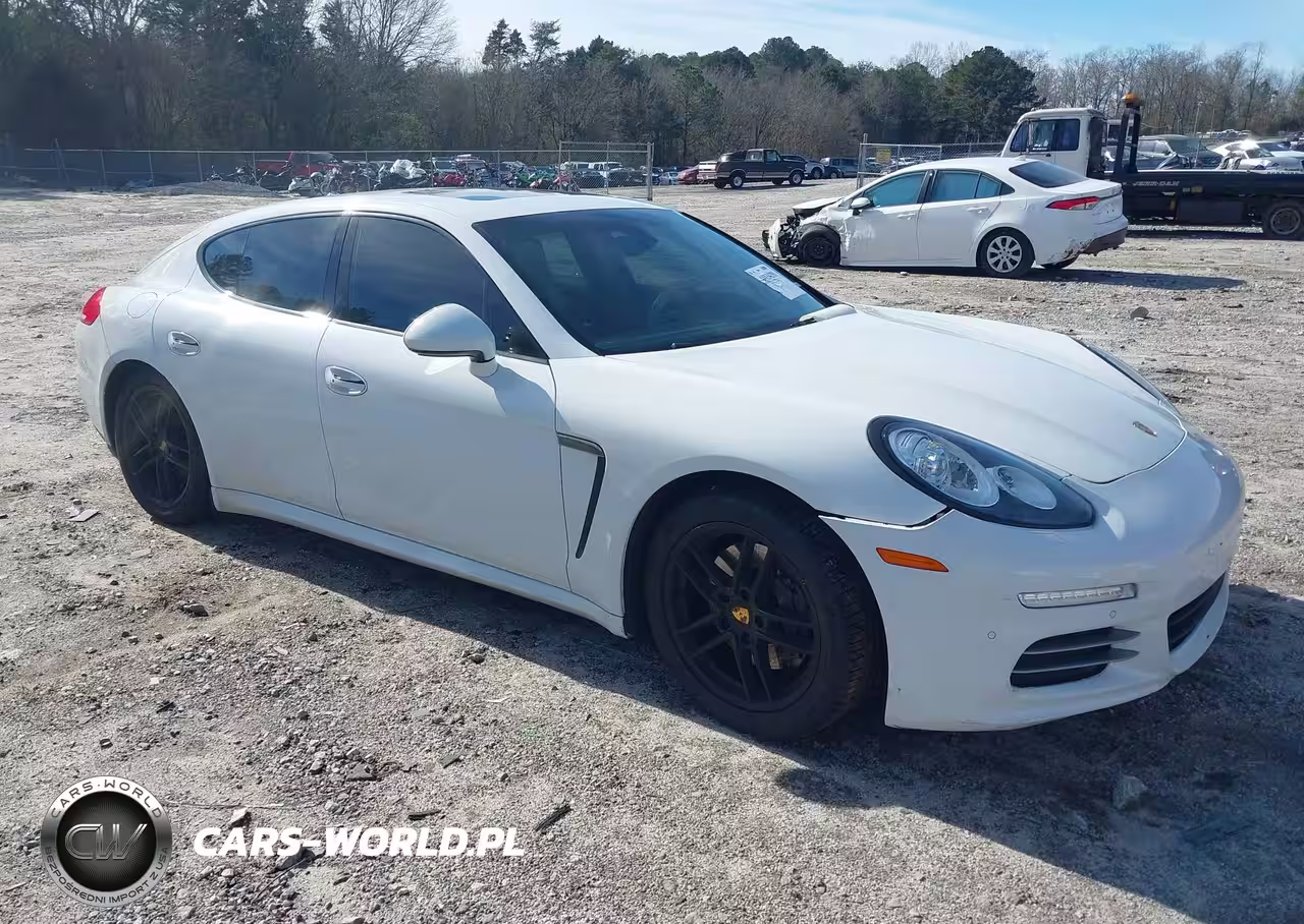 2016 Porsche Panamera 4