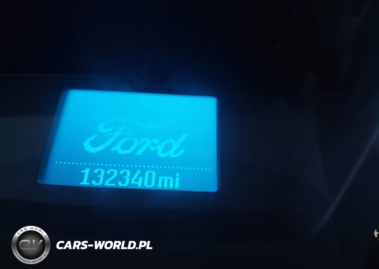 2019 Ford Transit-250 VIN:1FTYR2CM1KKA45765 - 15