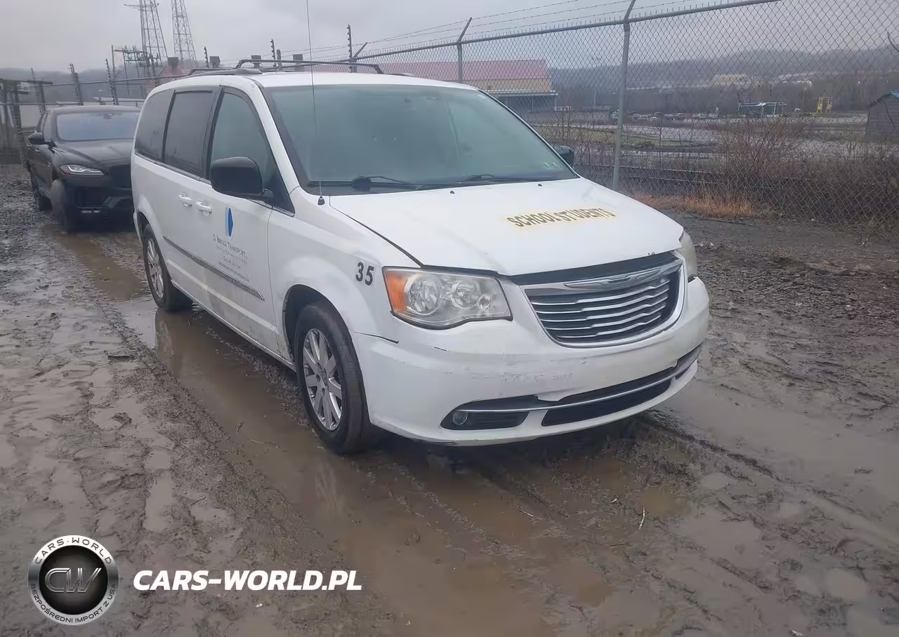 2014 Chrysler Town & Country Touring