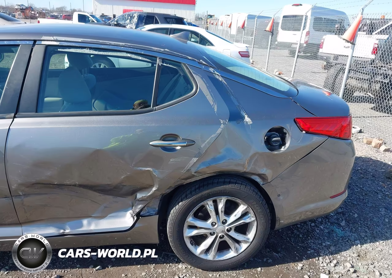 2013 Kia Optima Lx VIN:5XXGM4A70DG181871 - 17