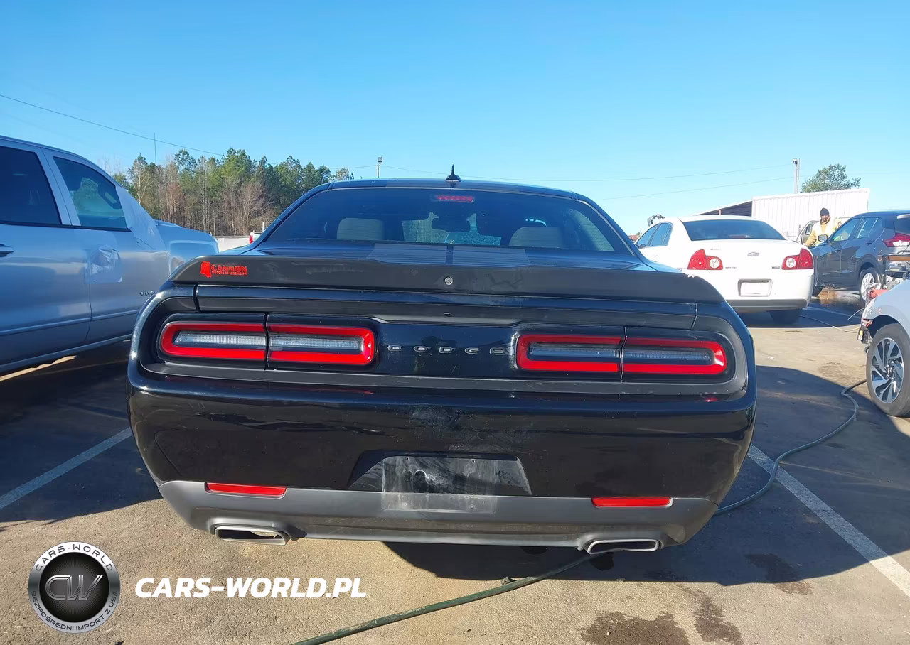 2023 Dodge Challenger Sxt VIN:2C3CDZAG4PH582230 - 17
