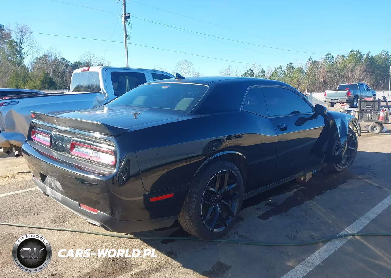 2023 Dodge Challenger Sxt VIN:2C3CDZAG4PH582230 - 4