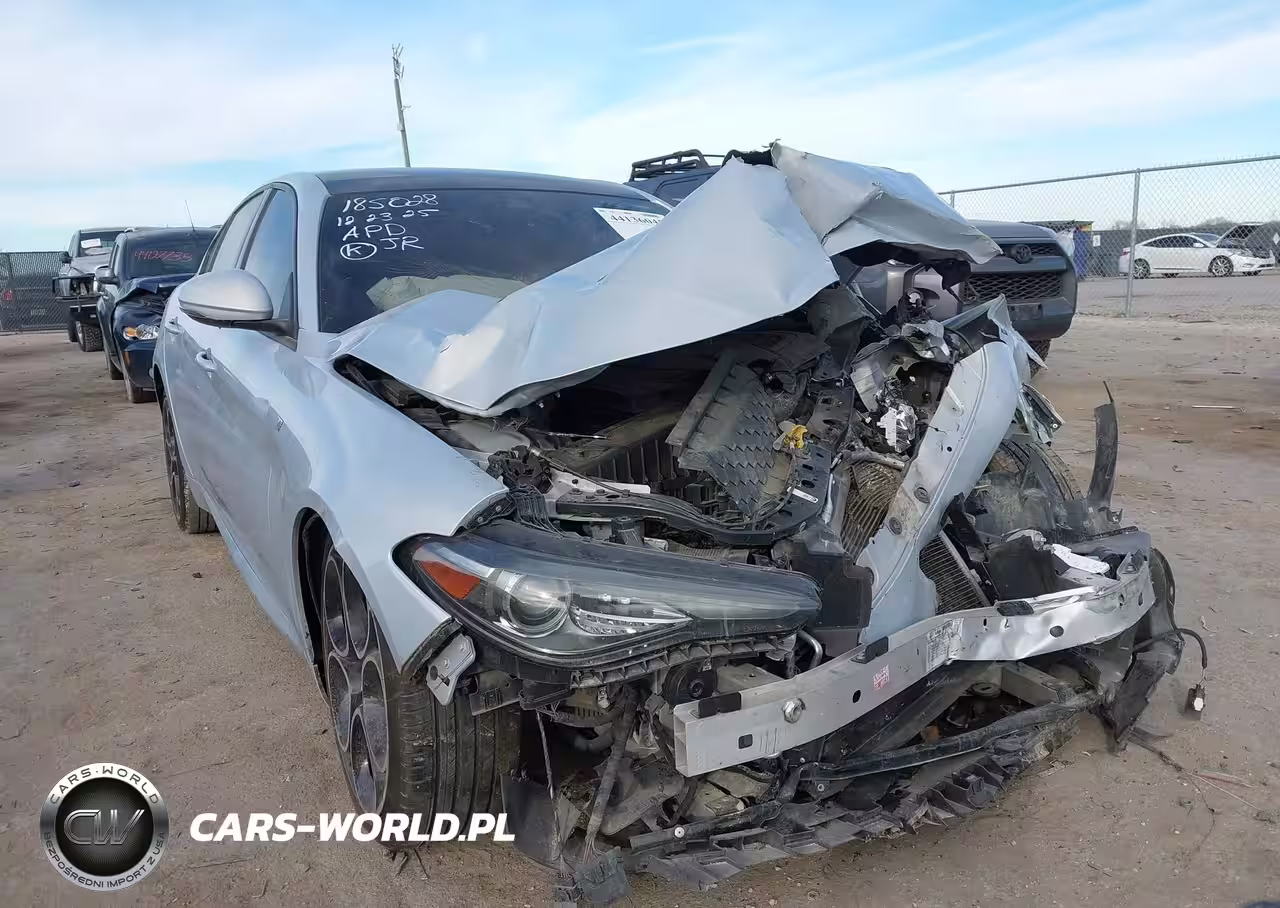 2022 Alfa Romeo Giulia Ti Rwd