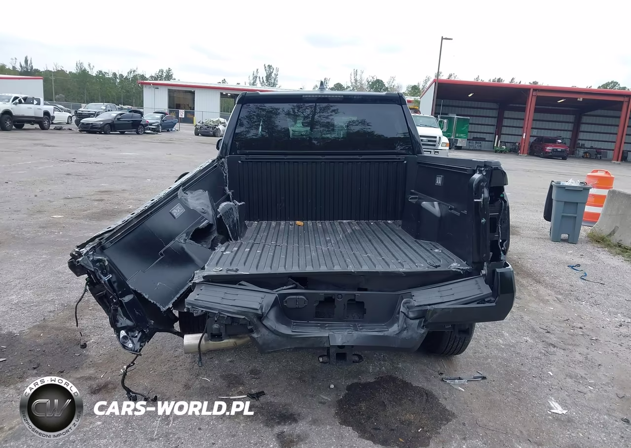 2025 Toyota Tacoma Sr5 VIN:3TMKB5FNXSM041156 - 17