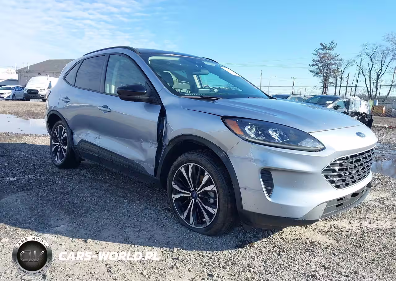 2022 Ford Escape Se